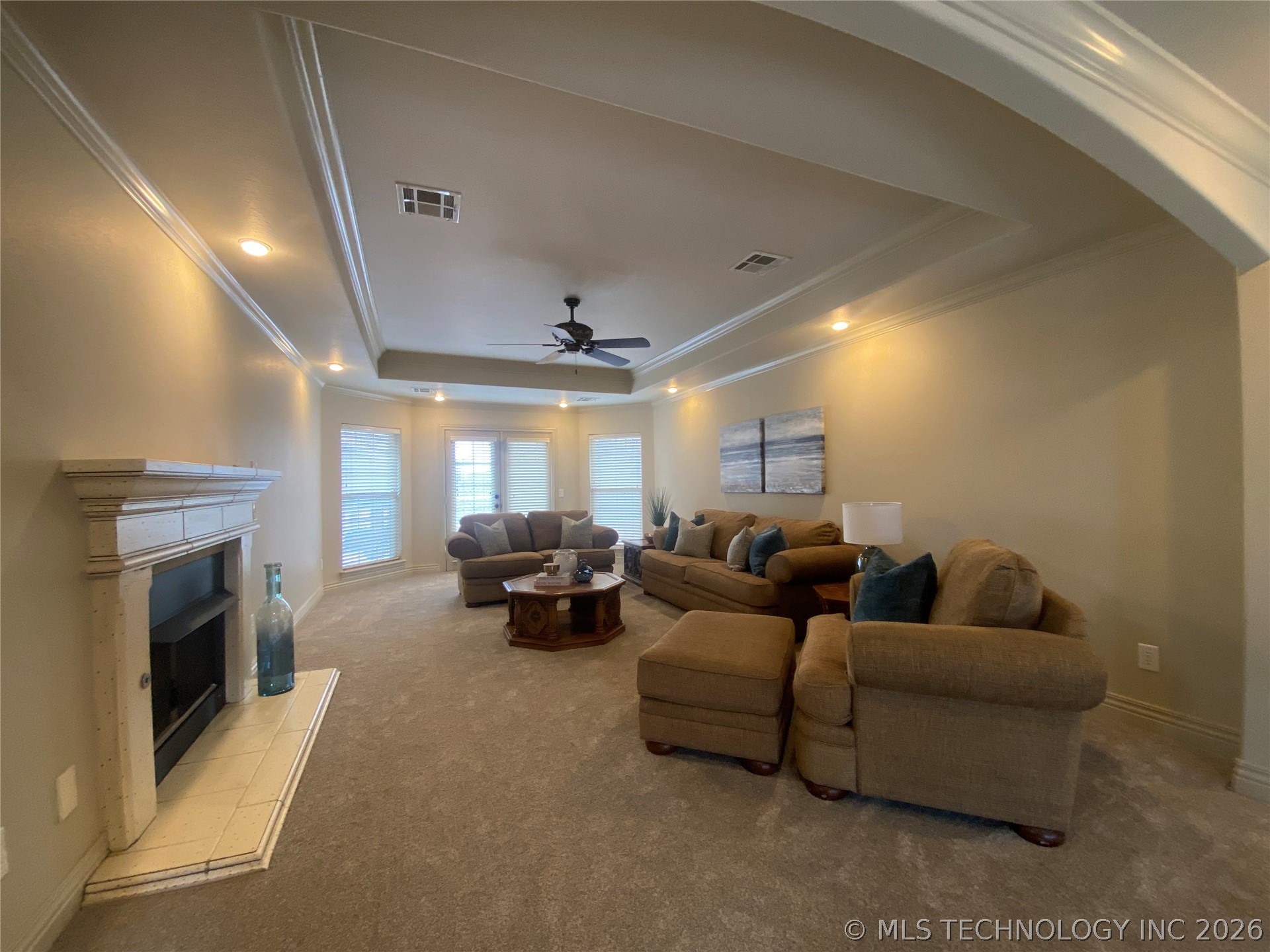 3605 N Narcissus Avenue Property Photo 39