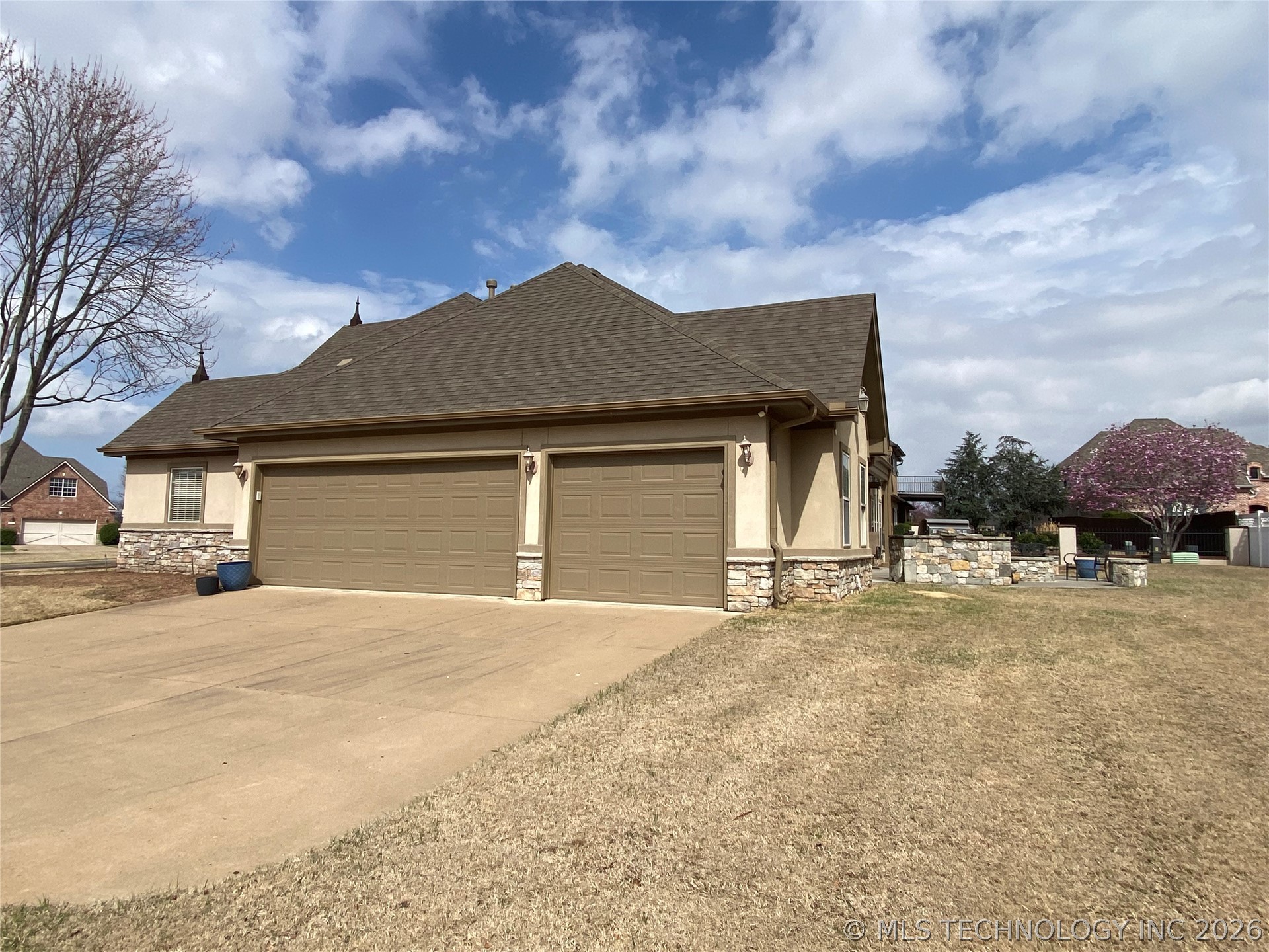 3605 N Narcissus Avenue Property Photo 49