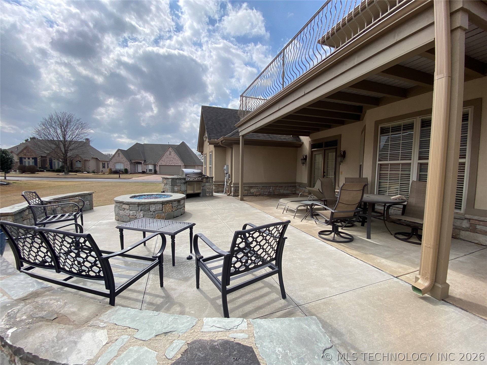 3605 N Narcissus Avenue Property Photo 53