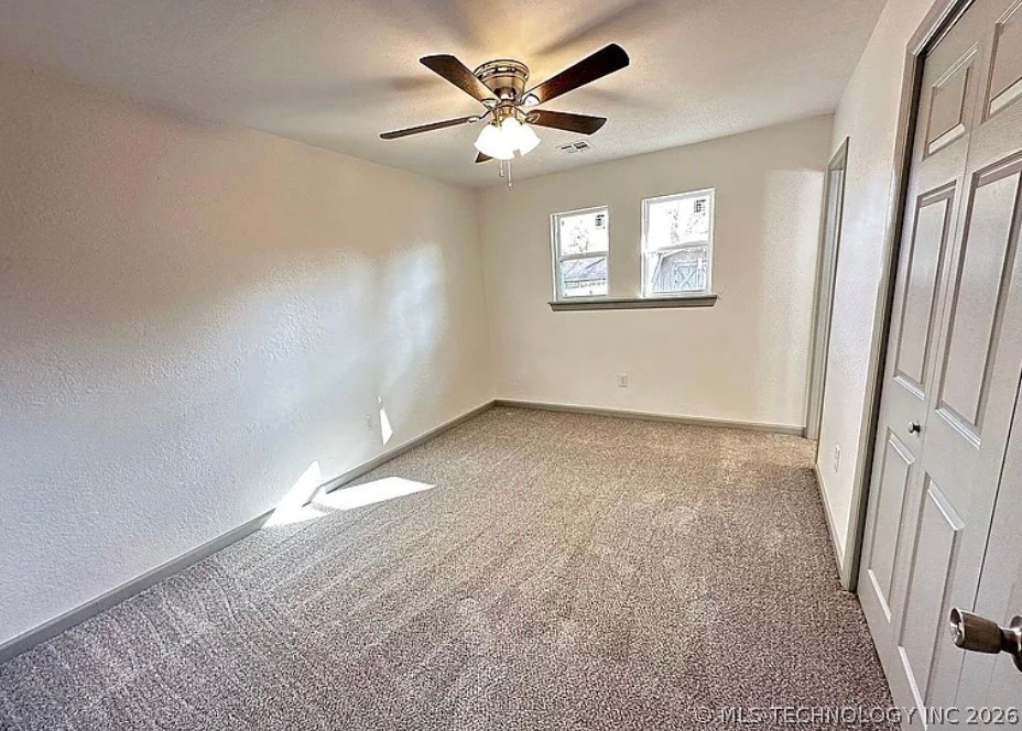 139 W Kent Street Property Photo 4
