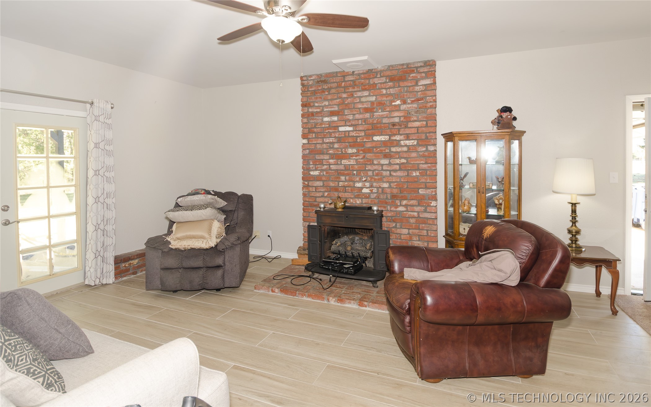 19202 S 46th East Avenue Property Photo 8