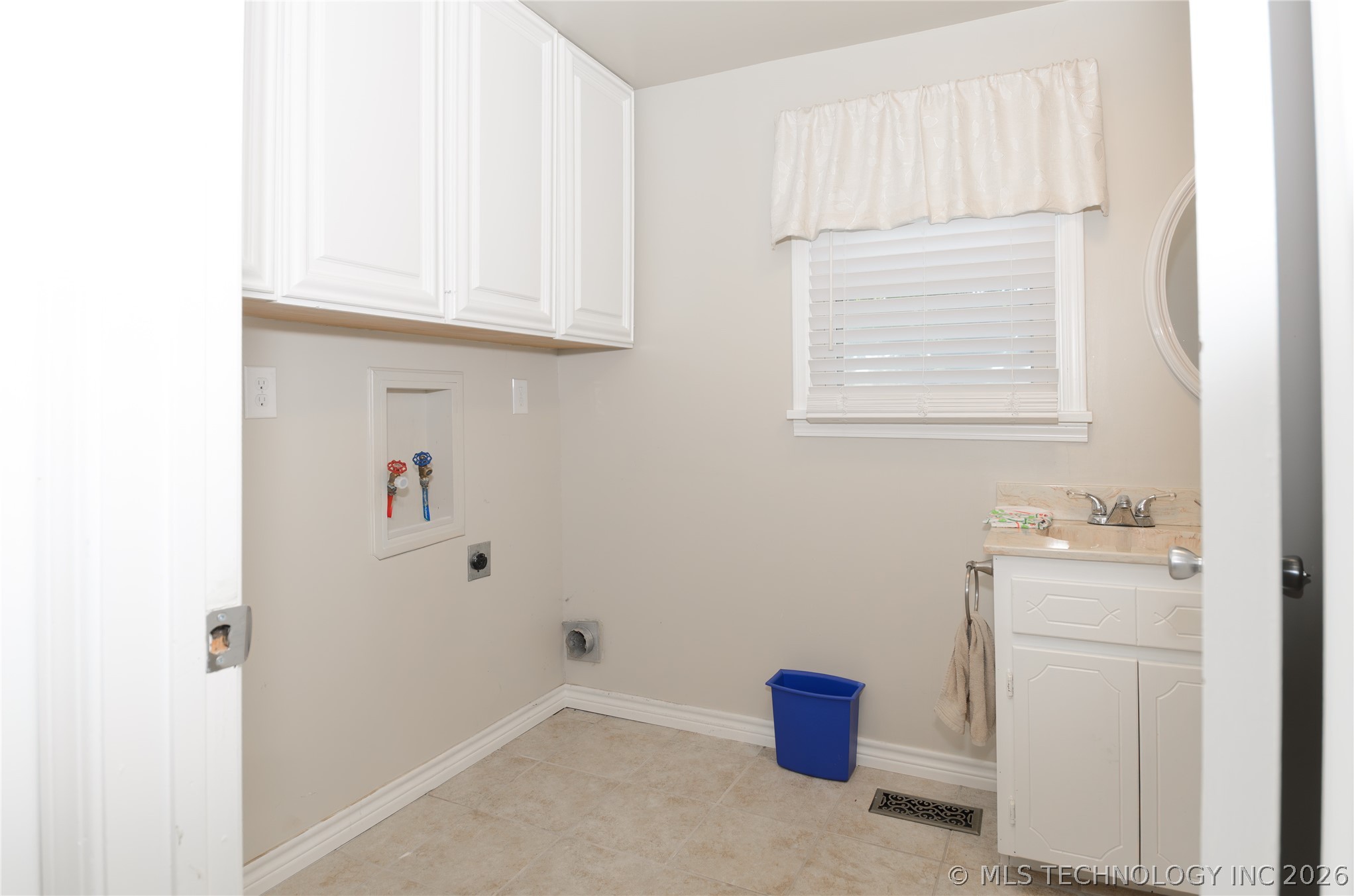 19202 S 46th East Avenue Property Photo 11