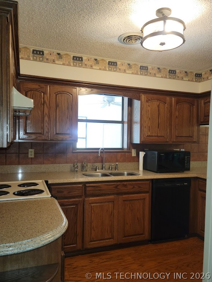 1781 E Mcgill Property Photo 14