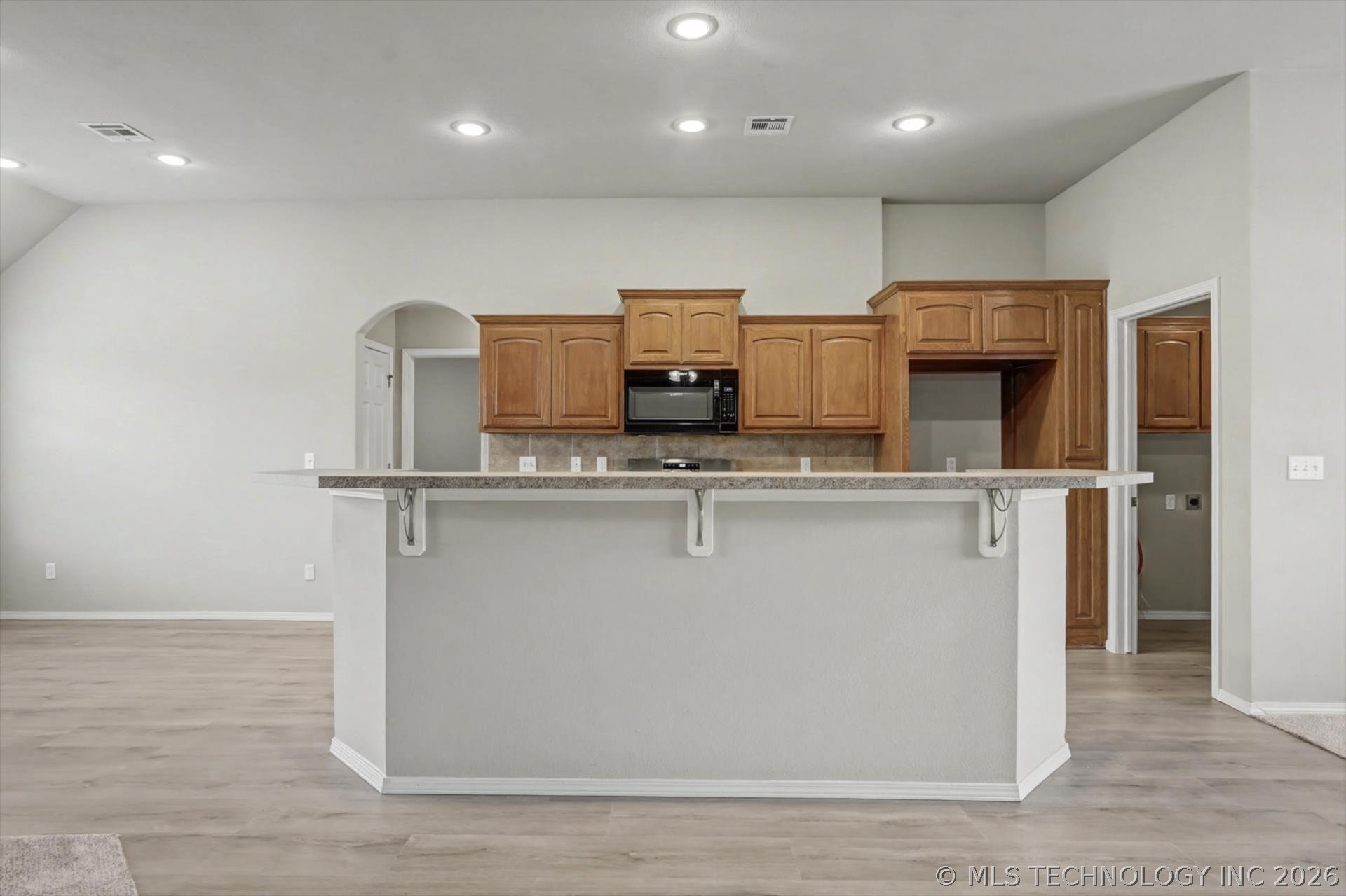 8671 Hawthorne Drive Property Photo 8