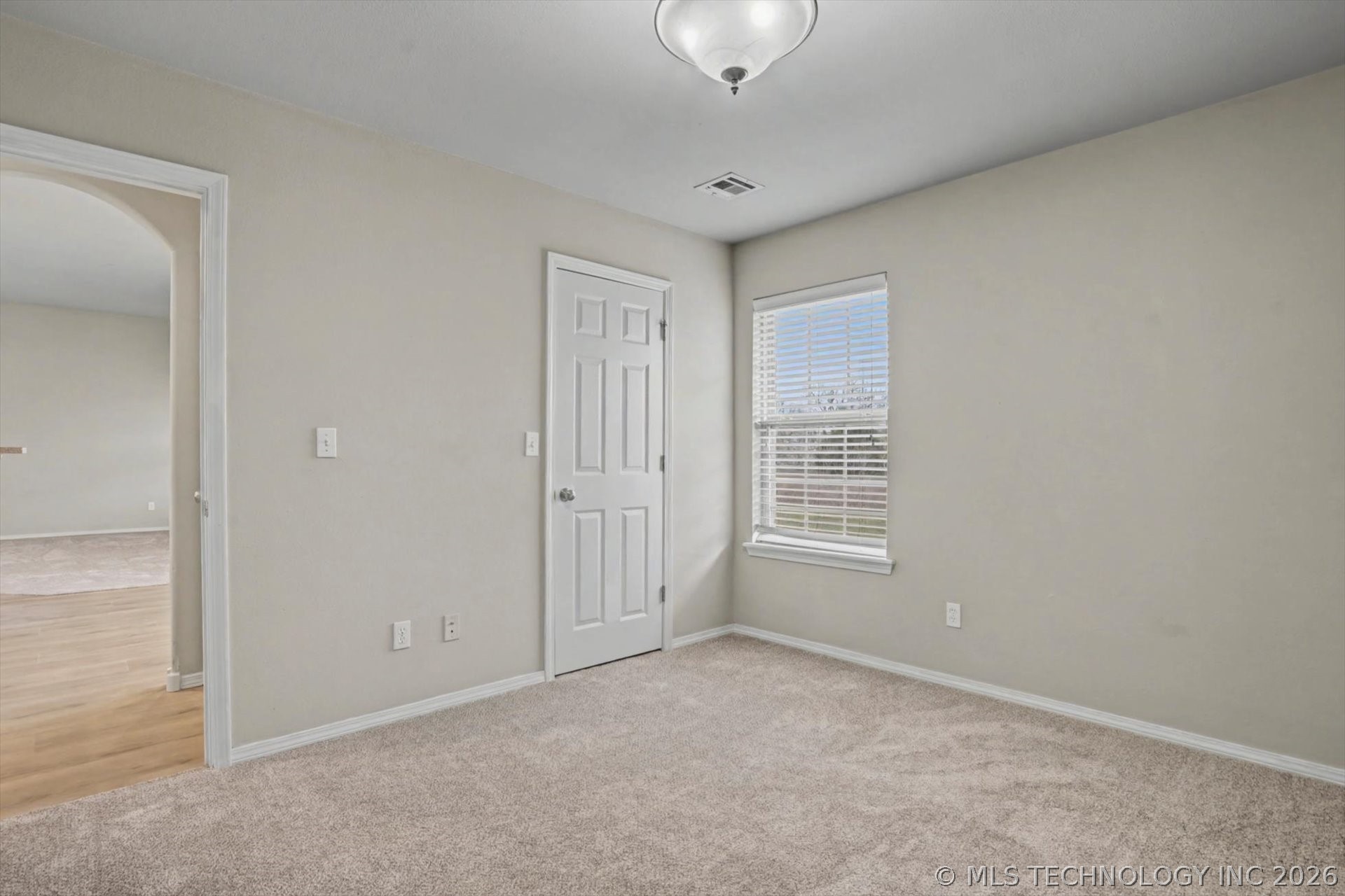 8671 Hawthorne Drive Property Photo 22