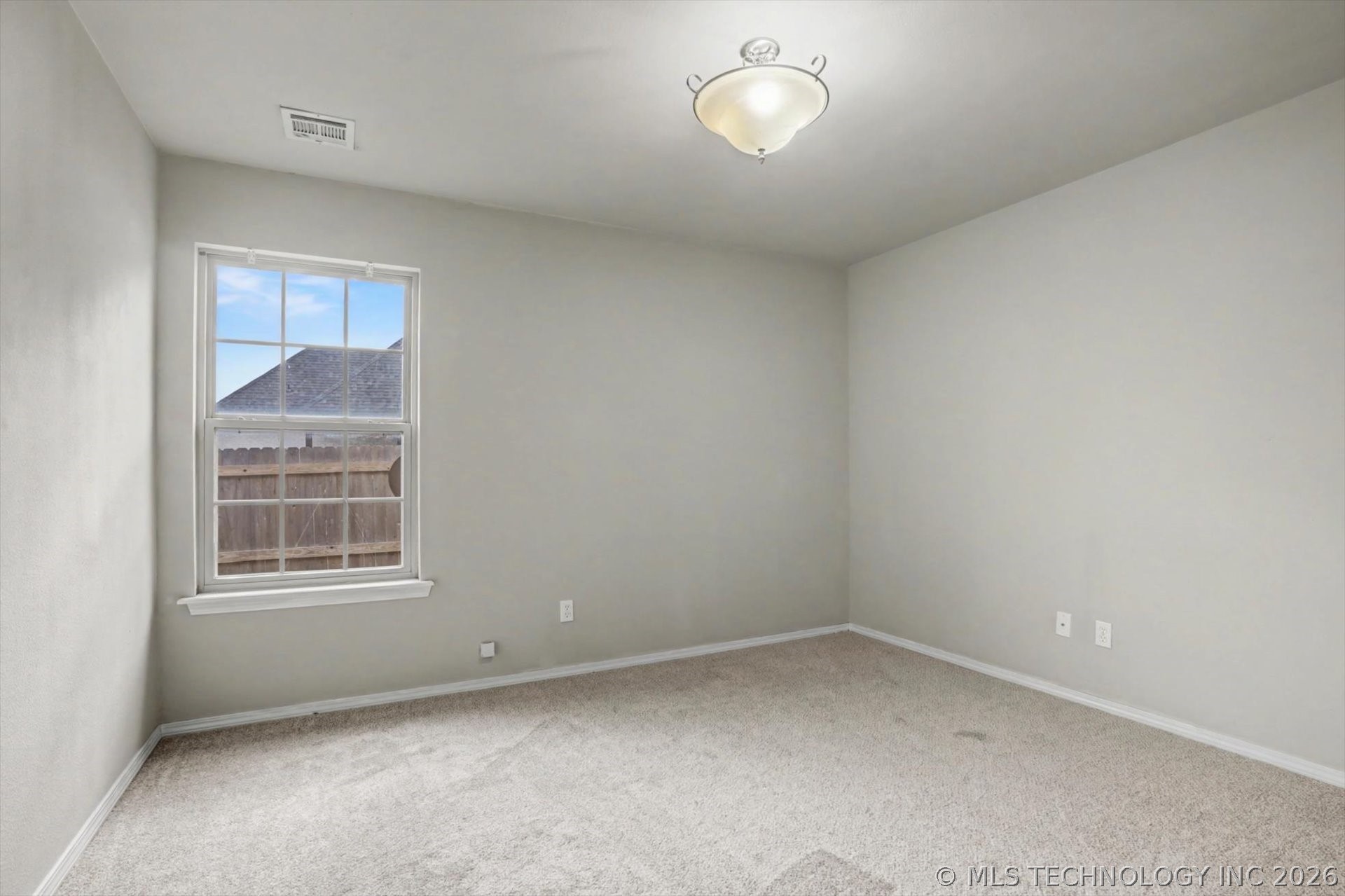 8671 Hawthorne Drive Property Photo 24