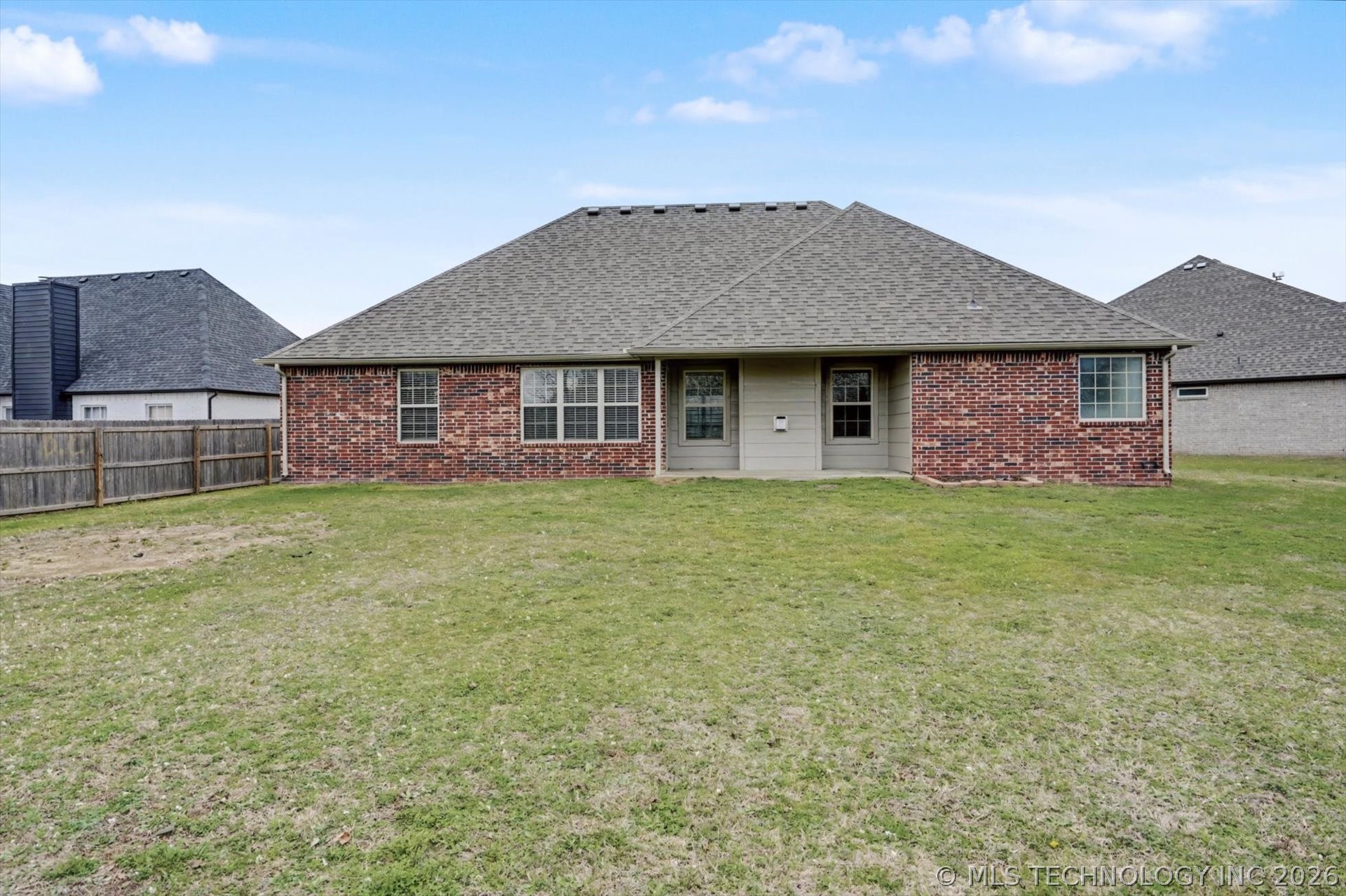 8671 Hawthorne Drive Property Photo 27