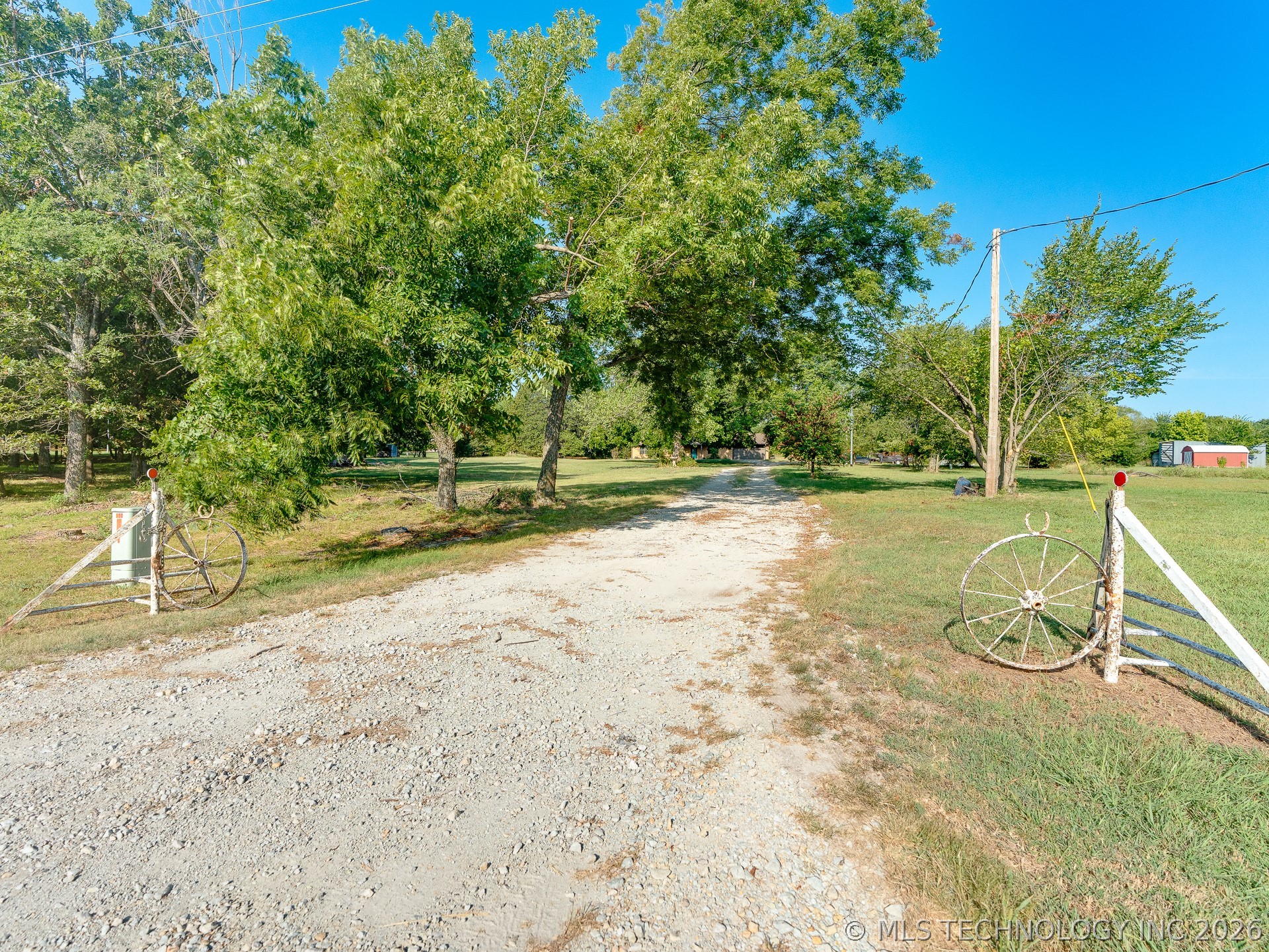9581 County Road 3590 Property Photo 2