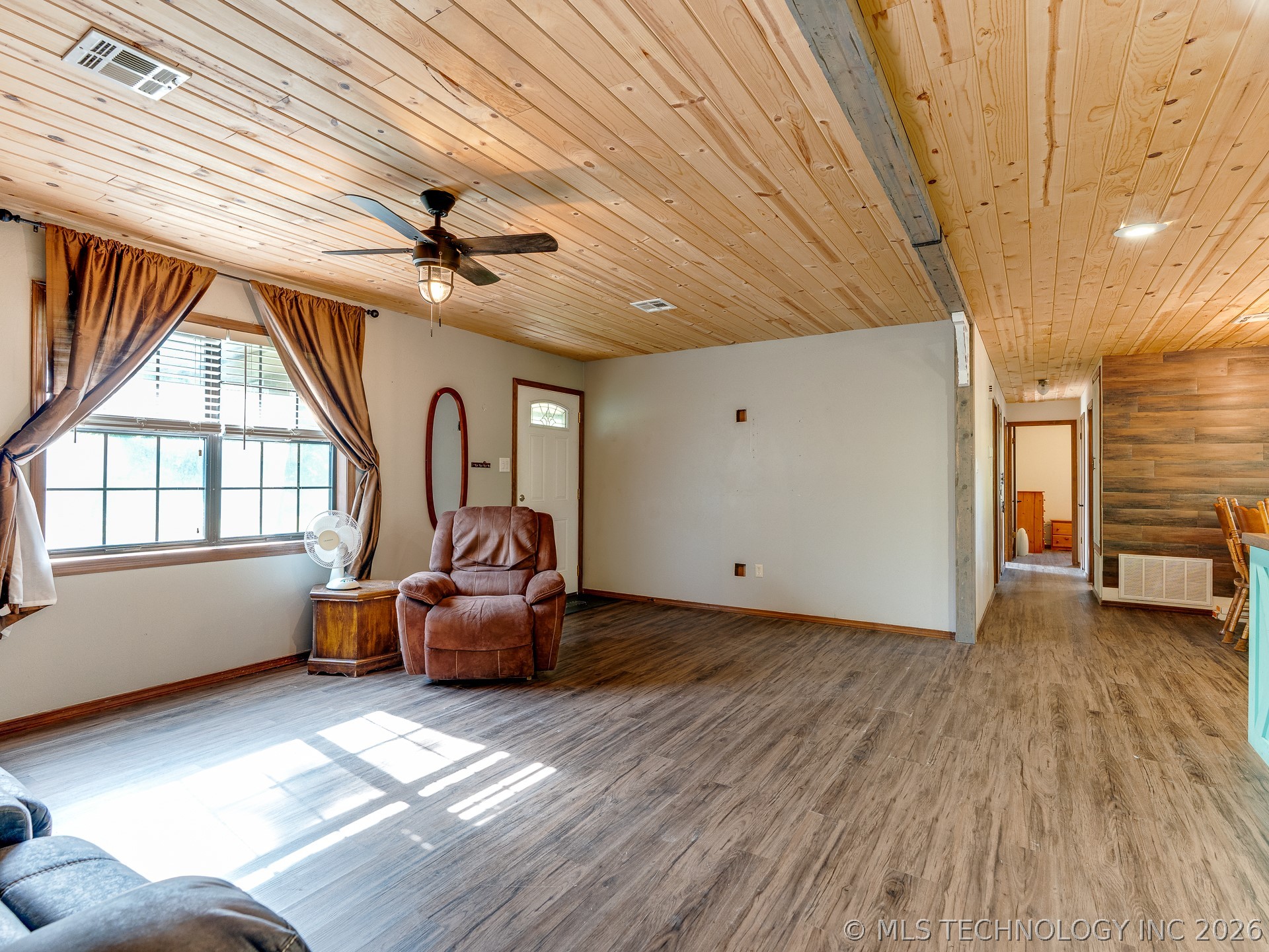 9581 County Road 3590 Property Photo 5
