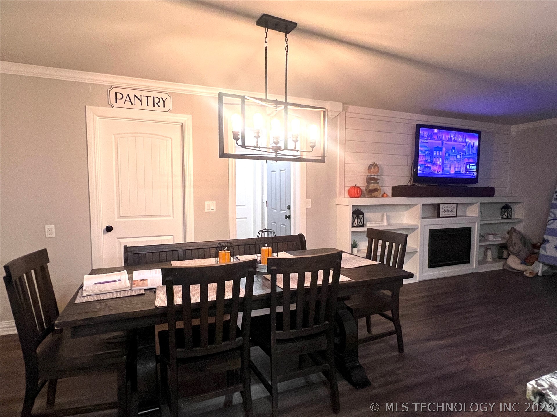 701 Lampton Lane Property Photo 10