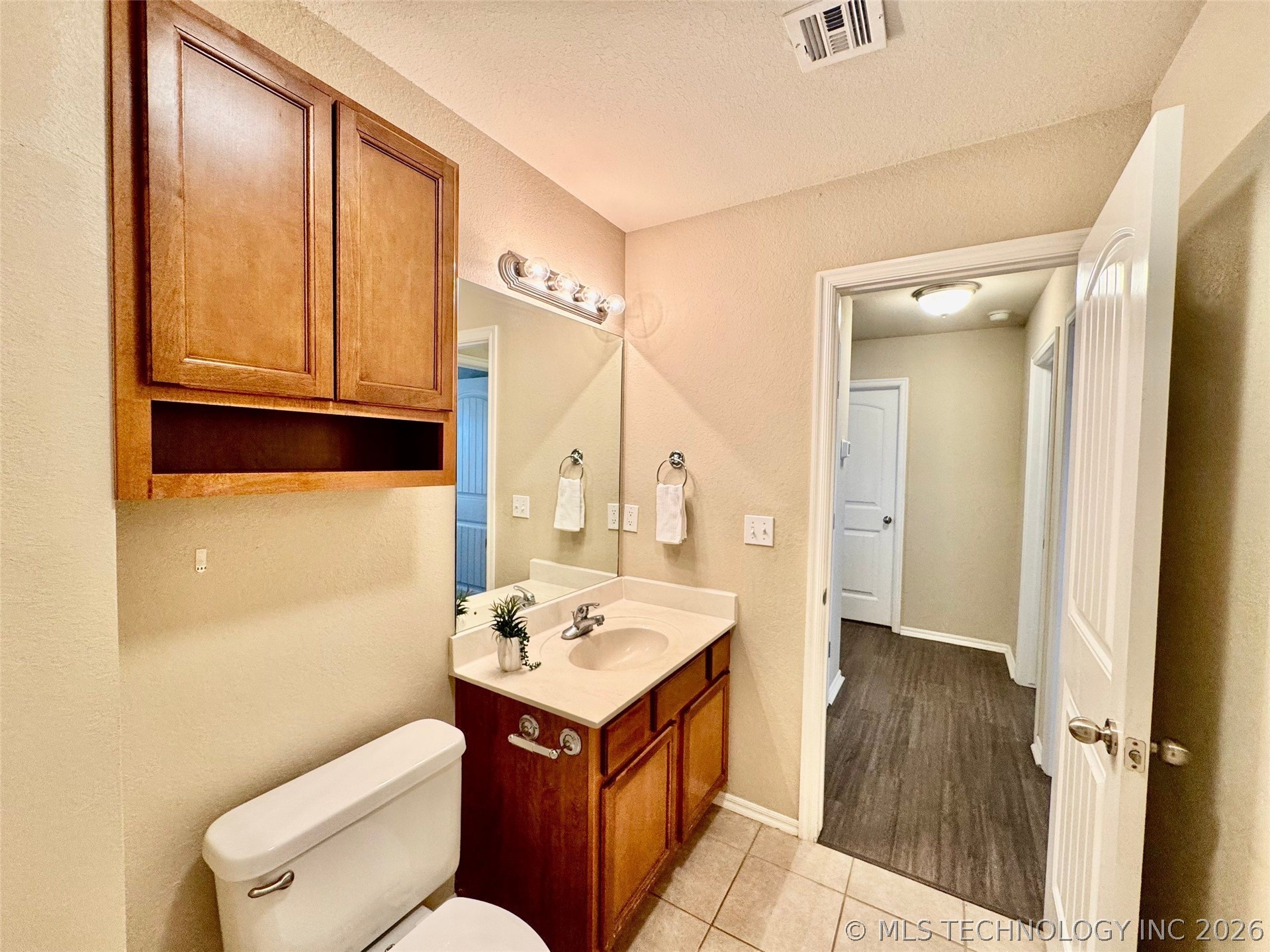 10724 N 146th East Avenue Property Photo 26