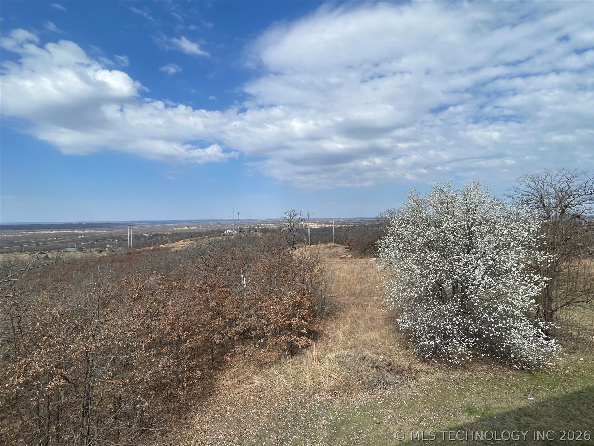 3975 Kennedy Road Property Photo 5