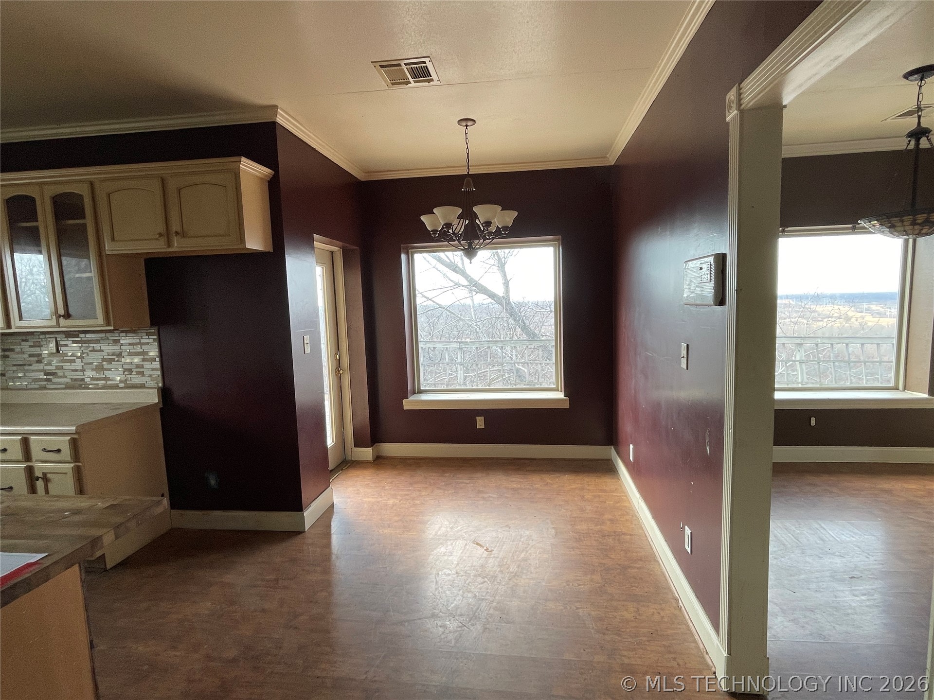 3975 Kennedy Road Property Photo 8