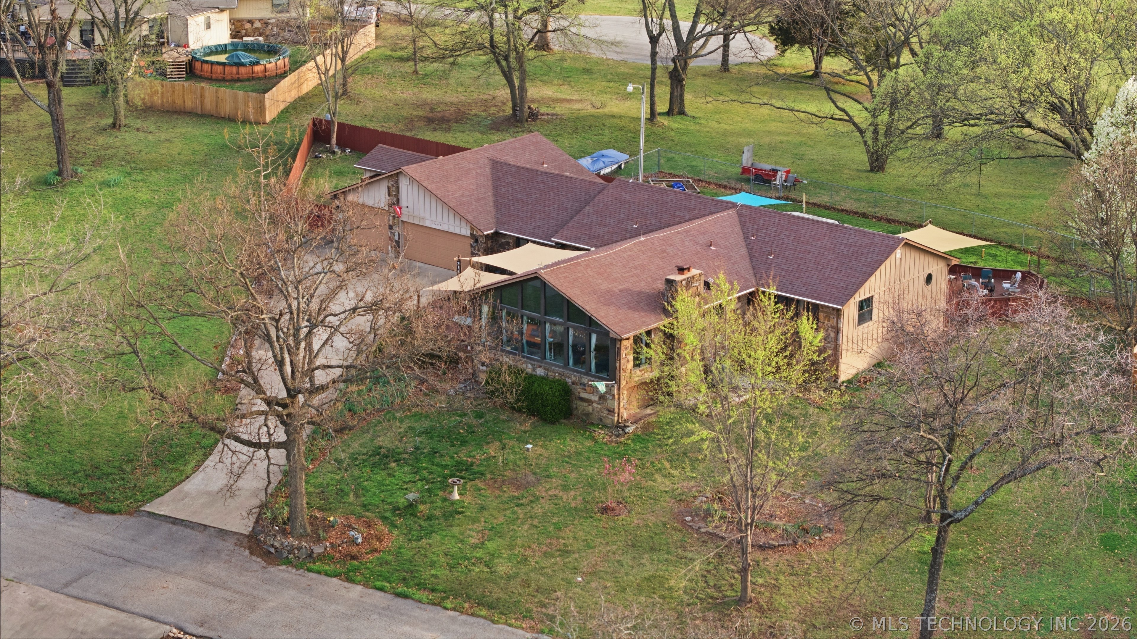 1504 Carey Drive Property Photo 3