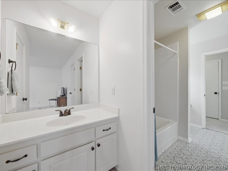 10761 N 155th East Avenue Property Photo 24