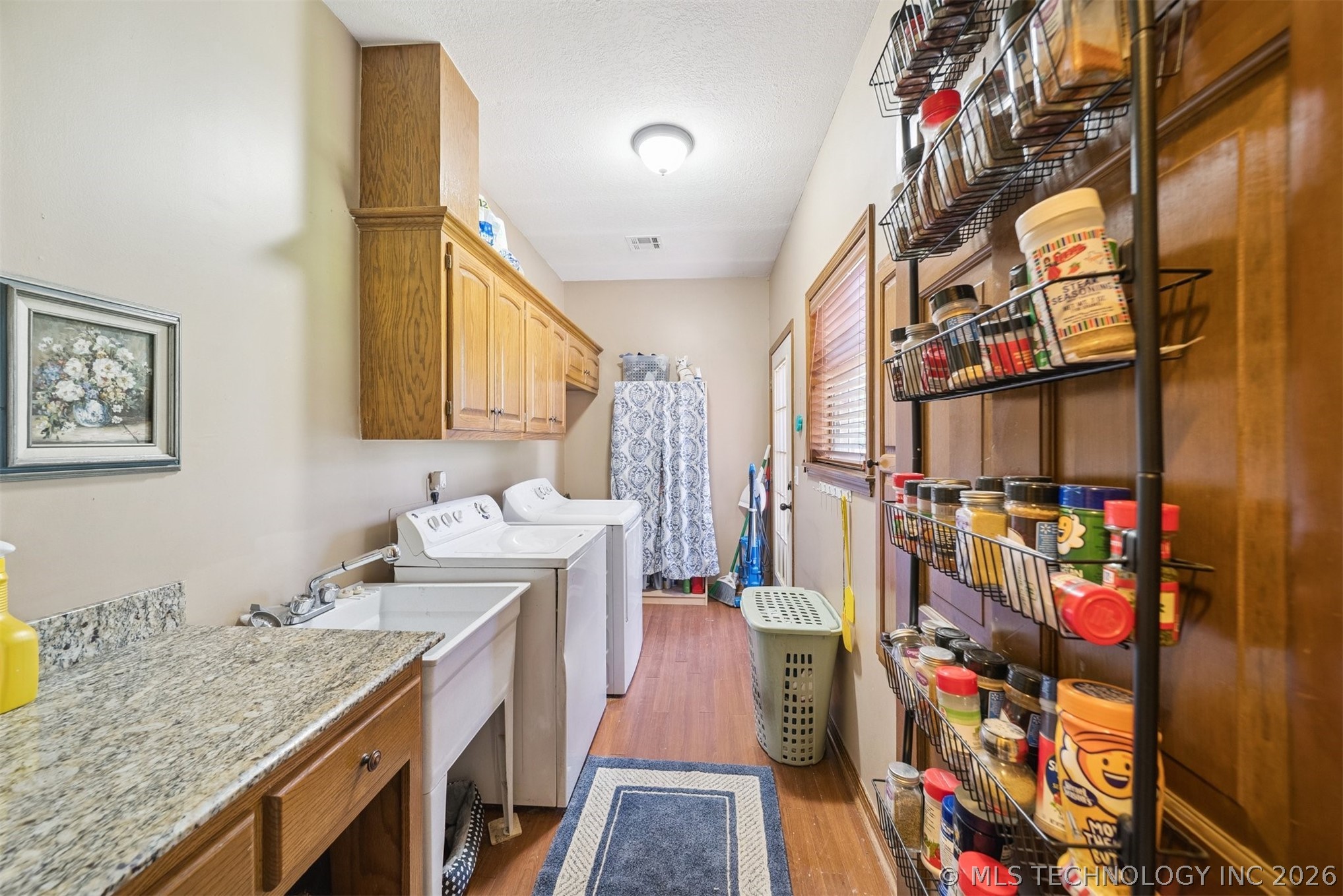 1805 Ne Oakridge Drive Property Photo 28