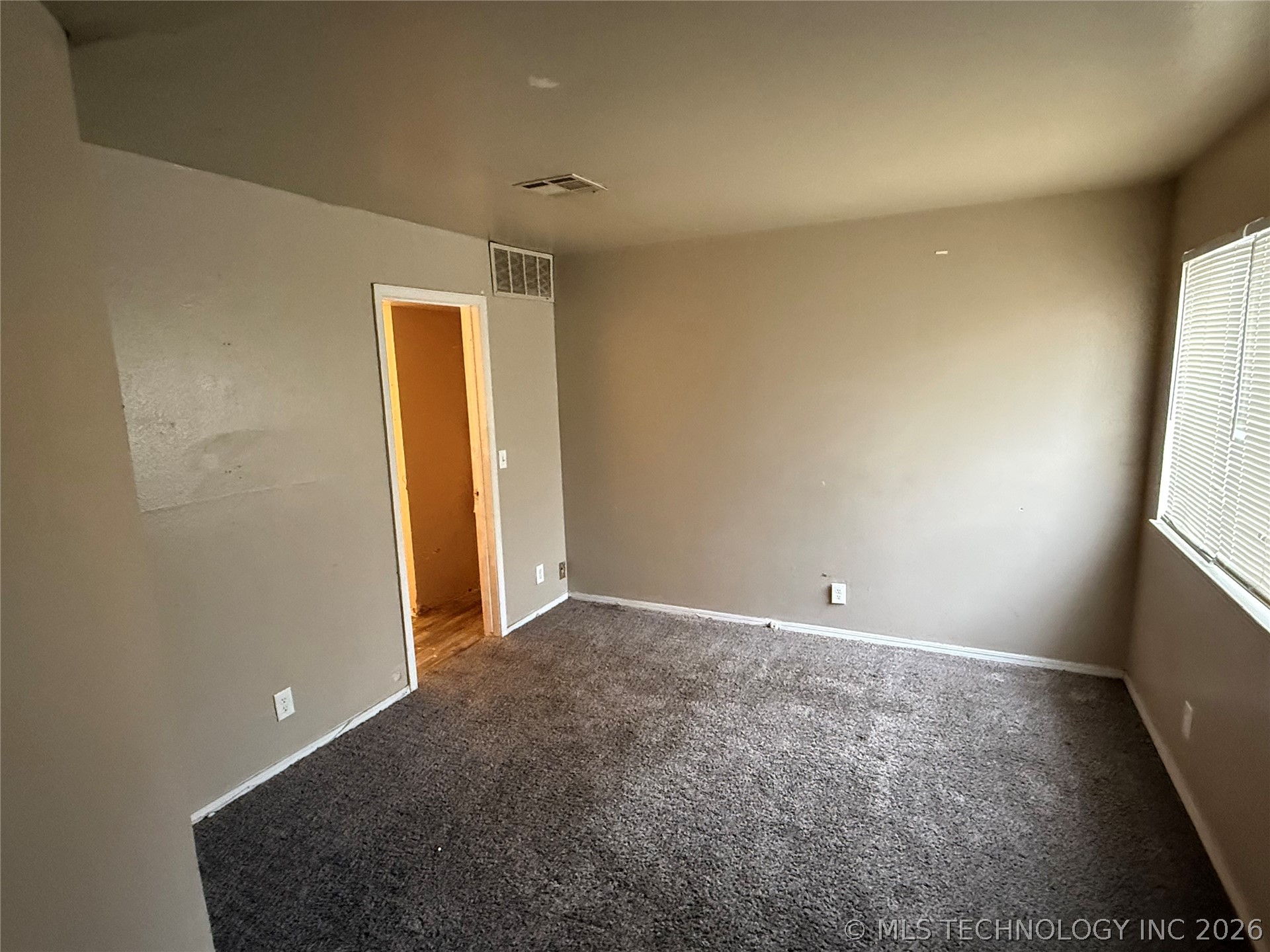 1802 E 66th Place F101 Property Photo 5