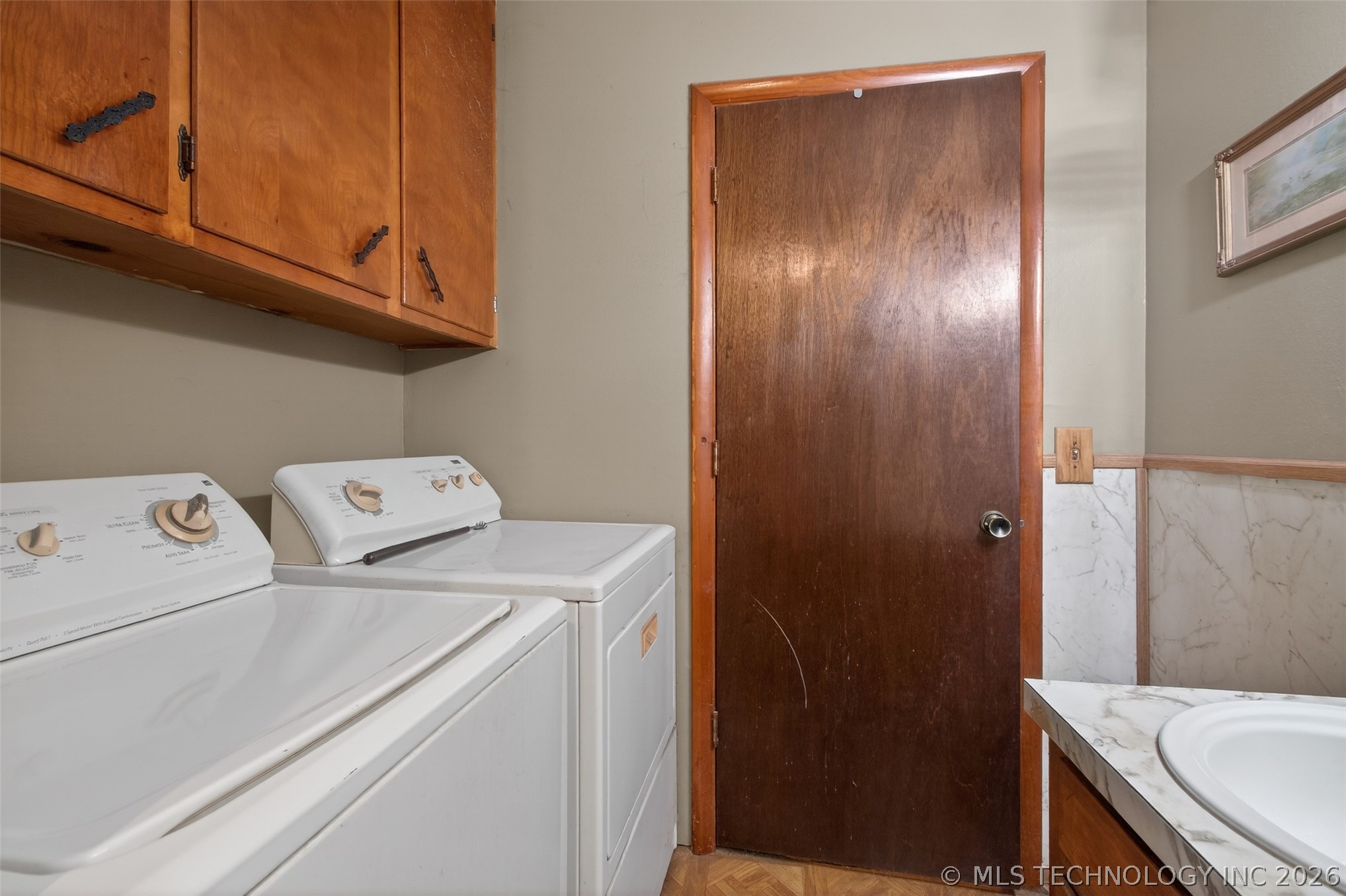 122 S Whitaker Street Property Photo 14