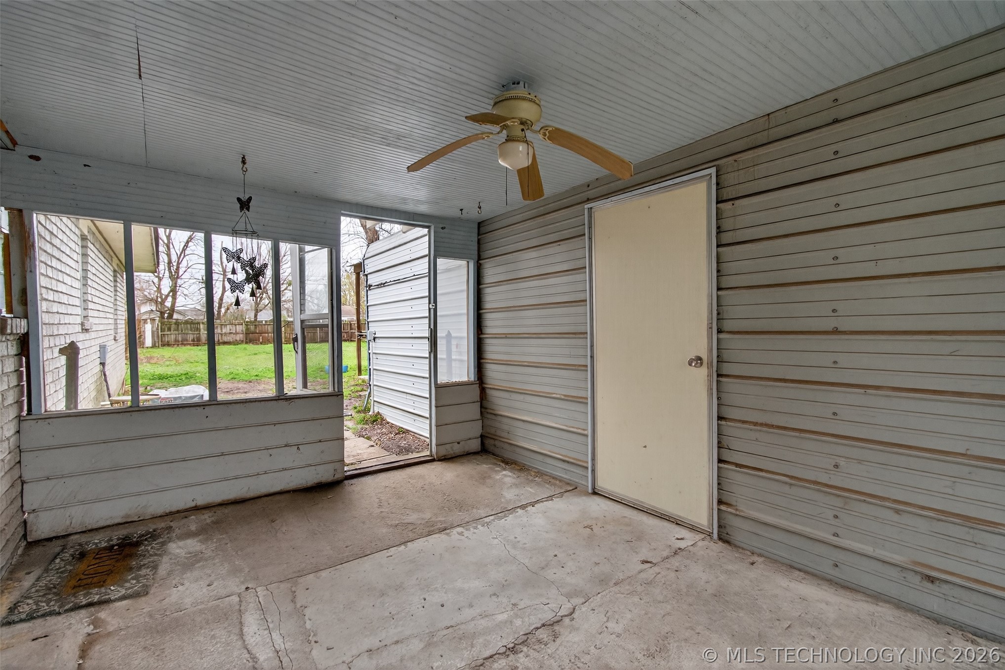 122 S Whitaker Street Property Photo 18