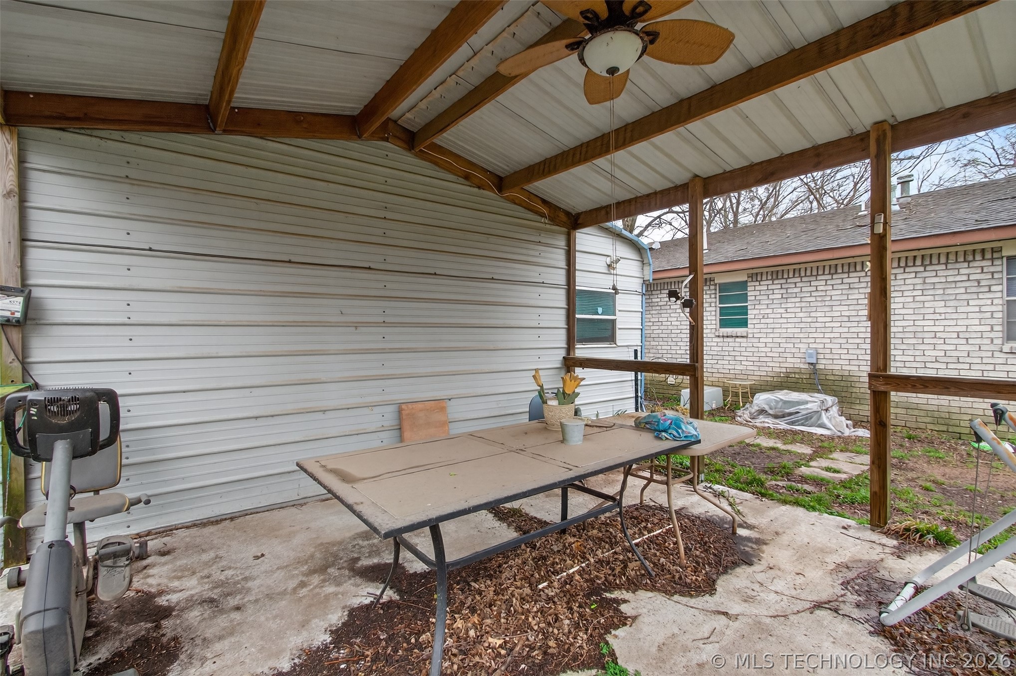 122 S Whitaker Street Property Photo 20