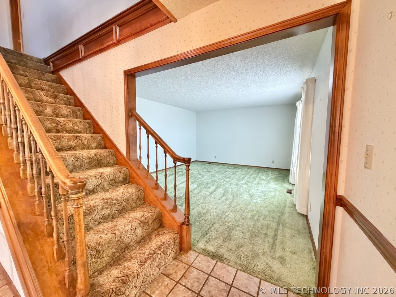 401421 W 1970 Drive Property Photo 9