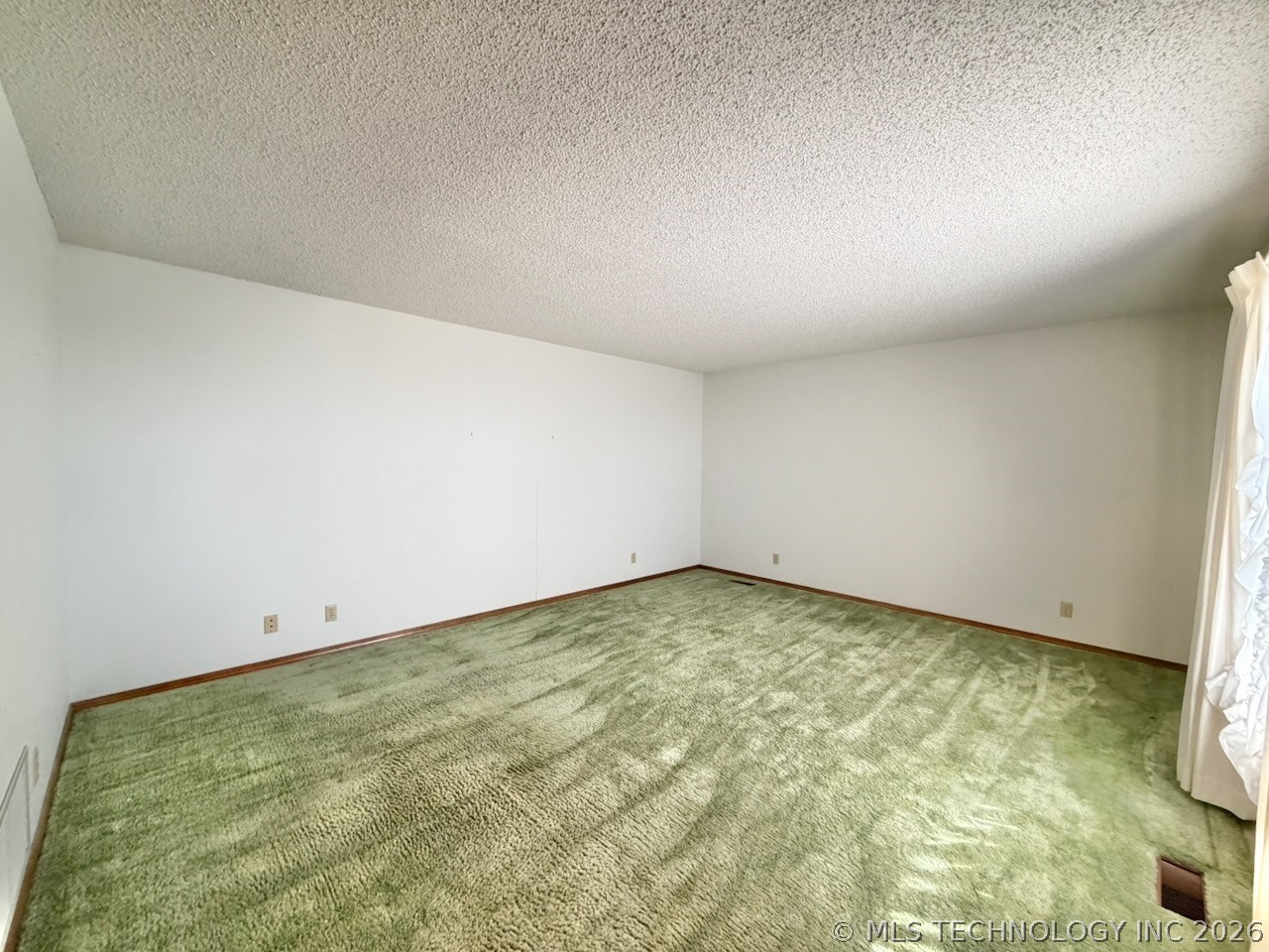 401421 W 1970 Drive Property Photo 10