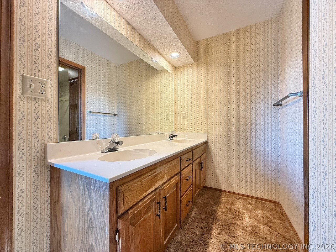401421 W 1970 Drive Property Photo 38