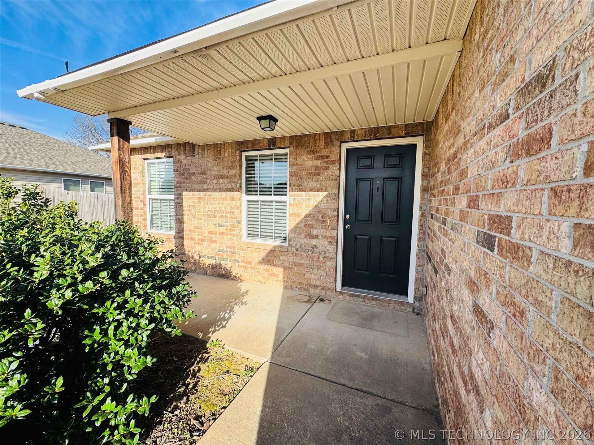 7401 S Elder Avenue Property Photo 4