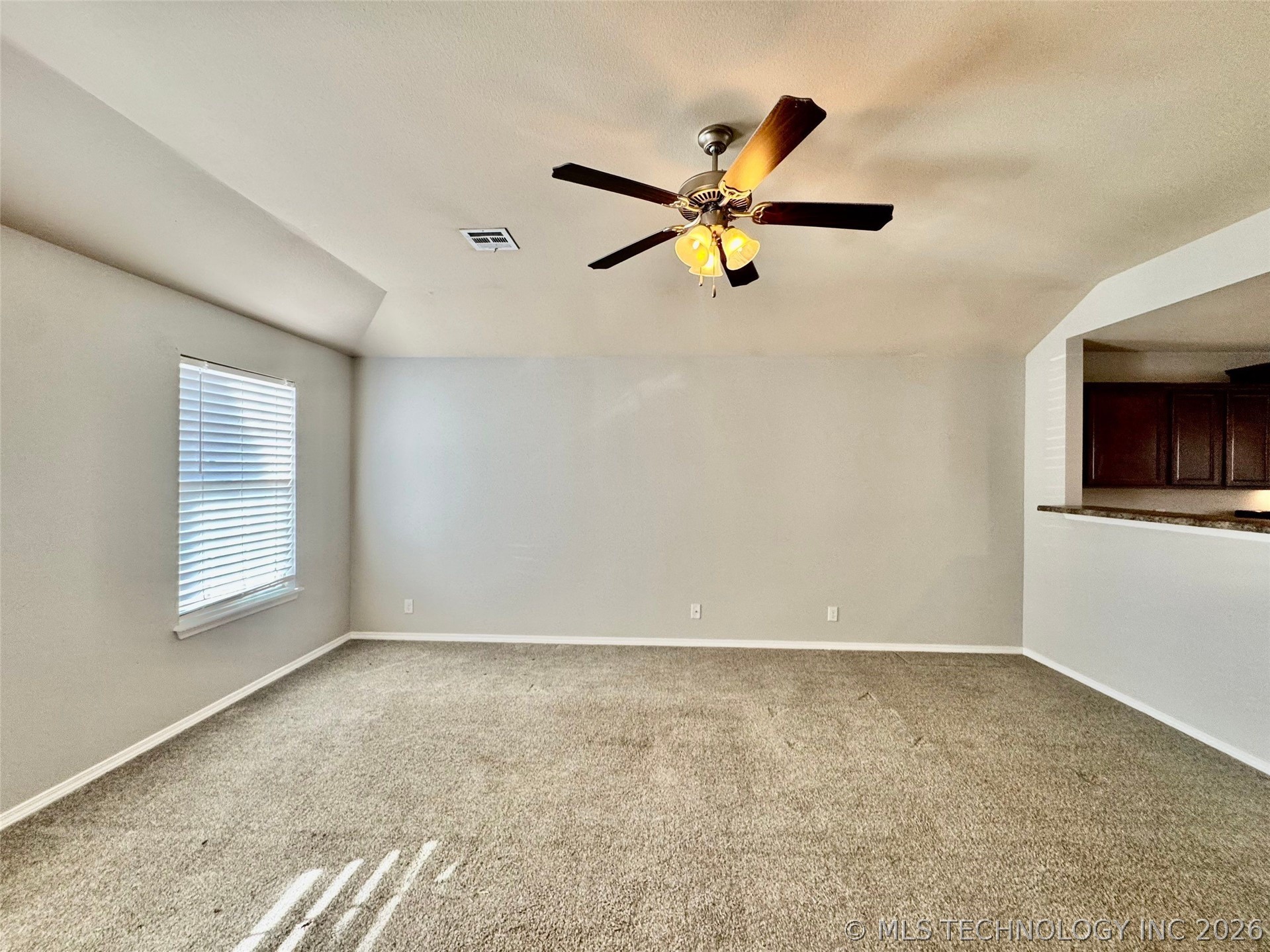 7401 S Elder Avenue Property Photo 5