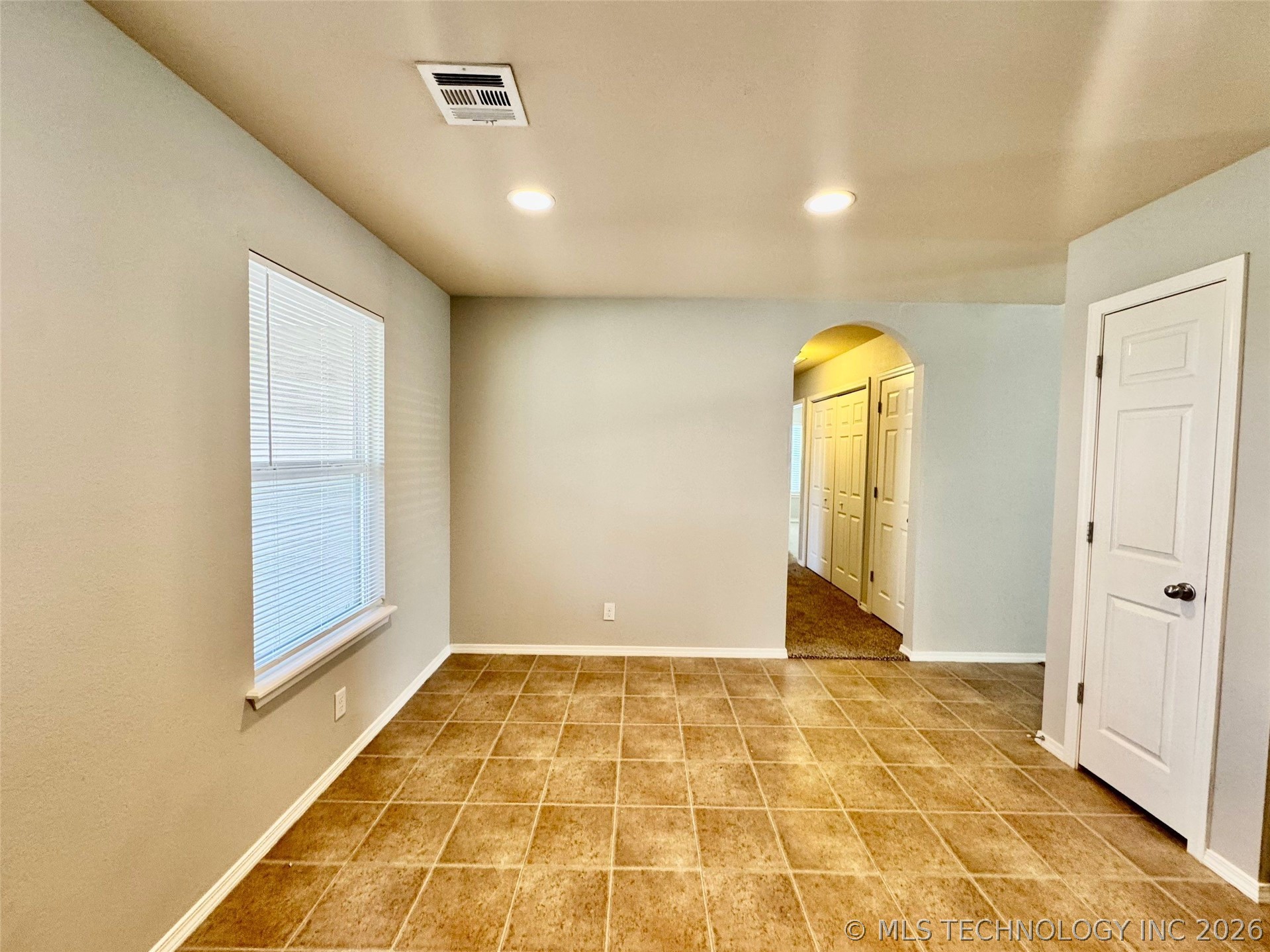 7401 S Elder Avenue Property Photo 27