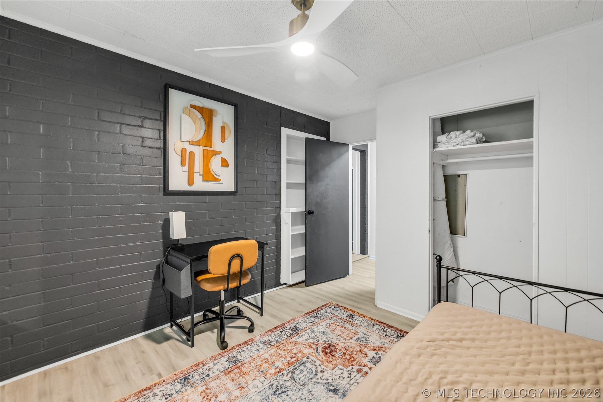 4828 S Madison Avenue Property Photo 15