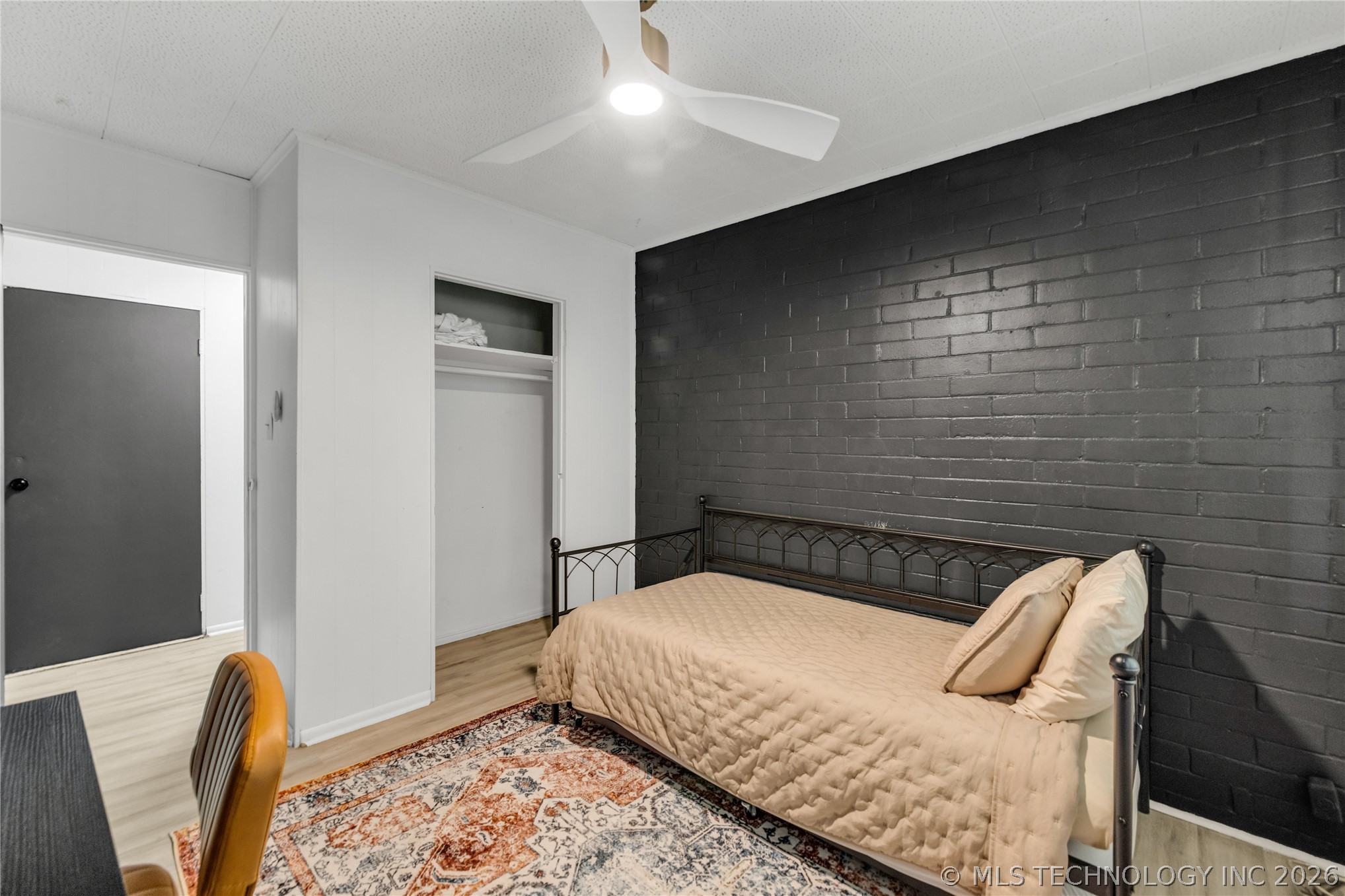 4828 S Madison Avenue Property Photo 16