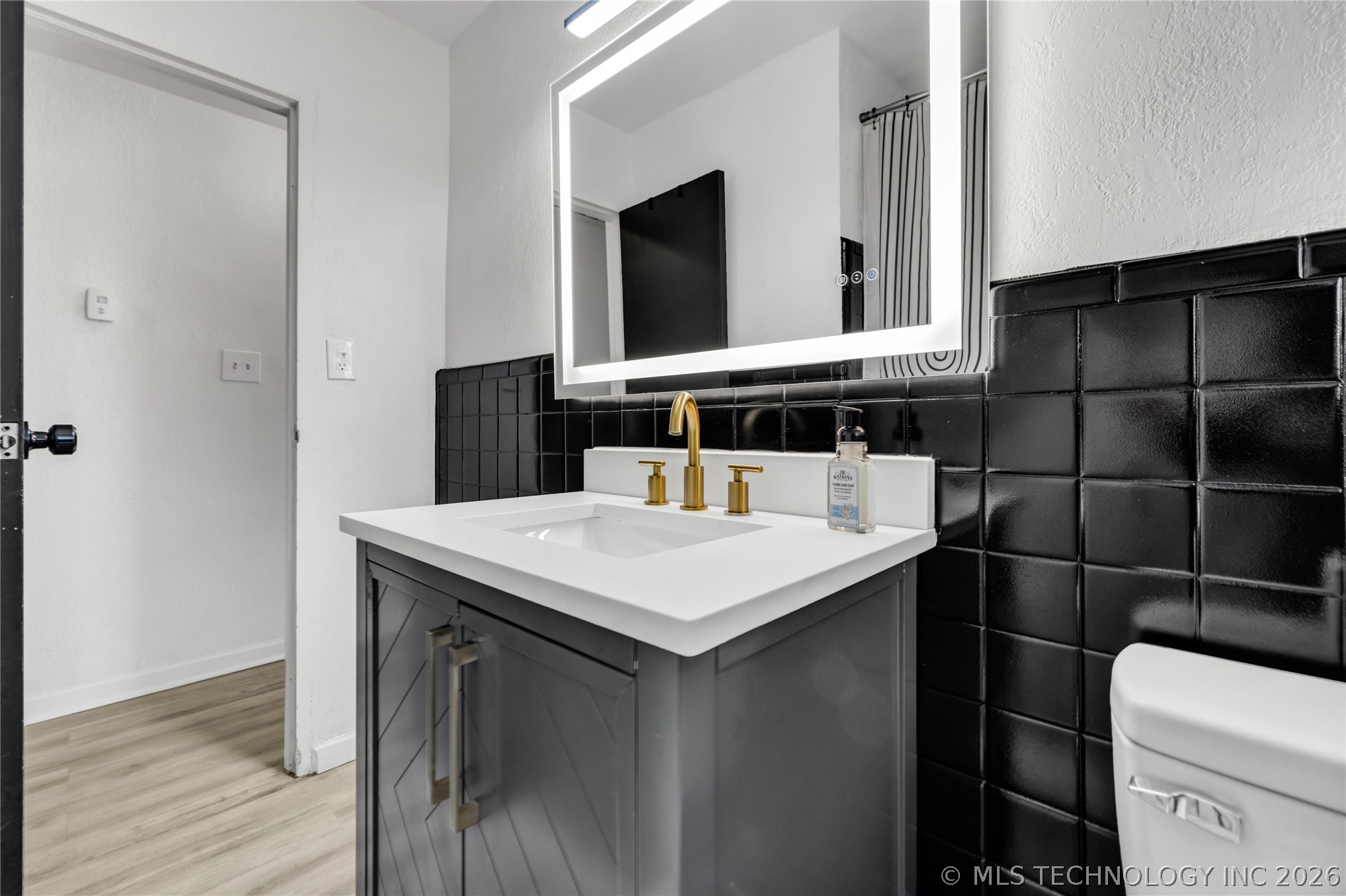 4828 S Madison Avenue Property Photo 22