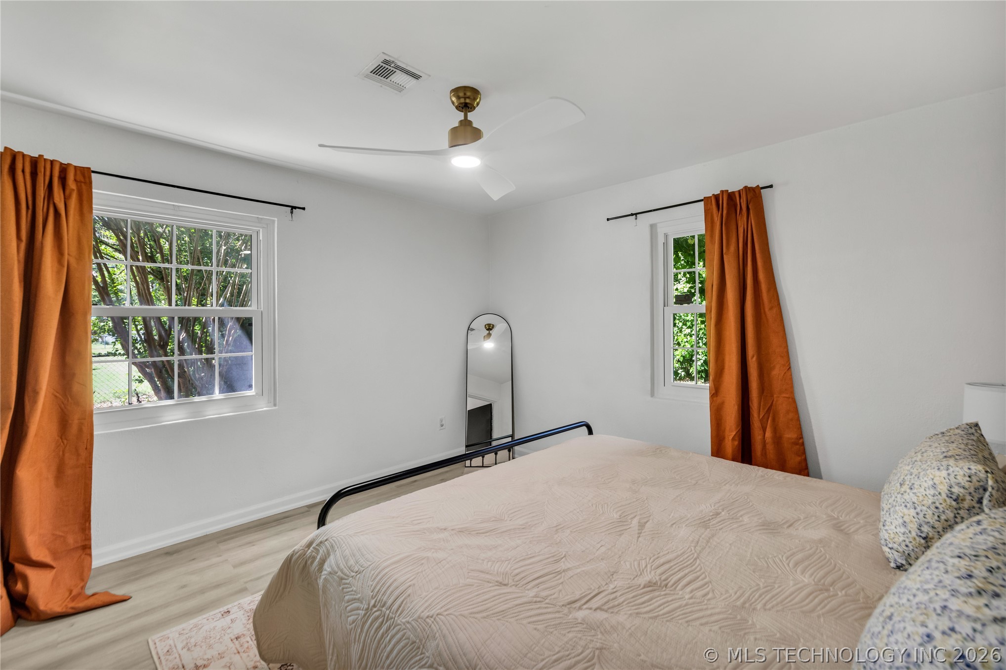 4828 S Madison Avenue Property Photo 23