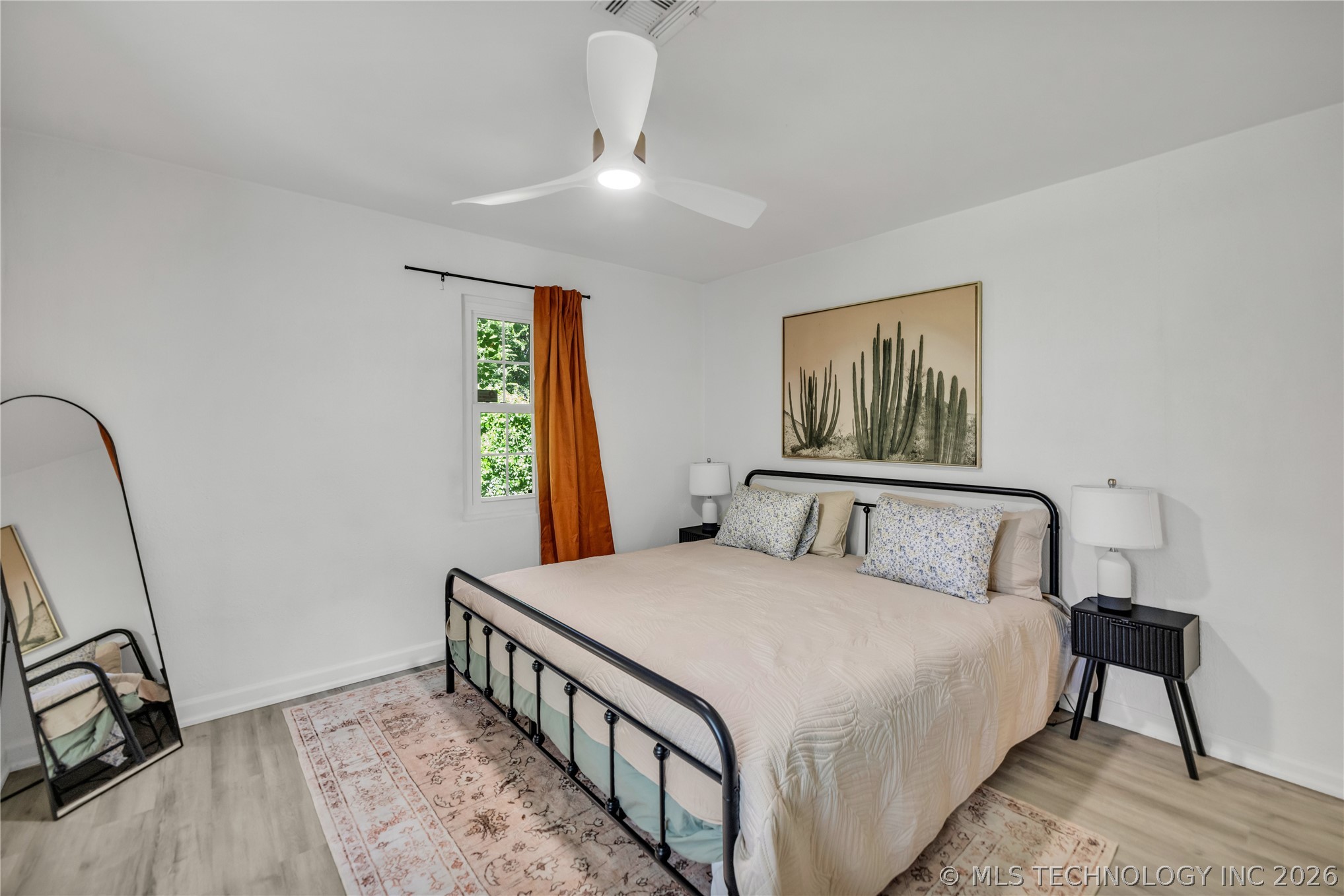 4828 S Madison Avenue Property Photo 24