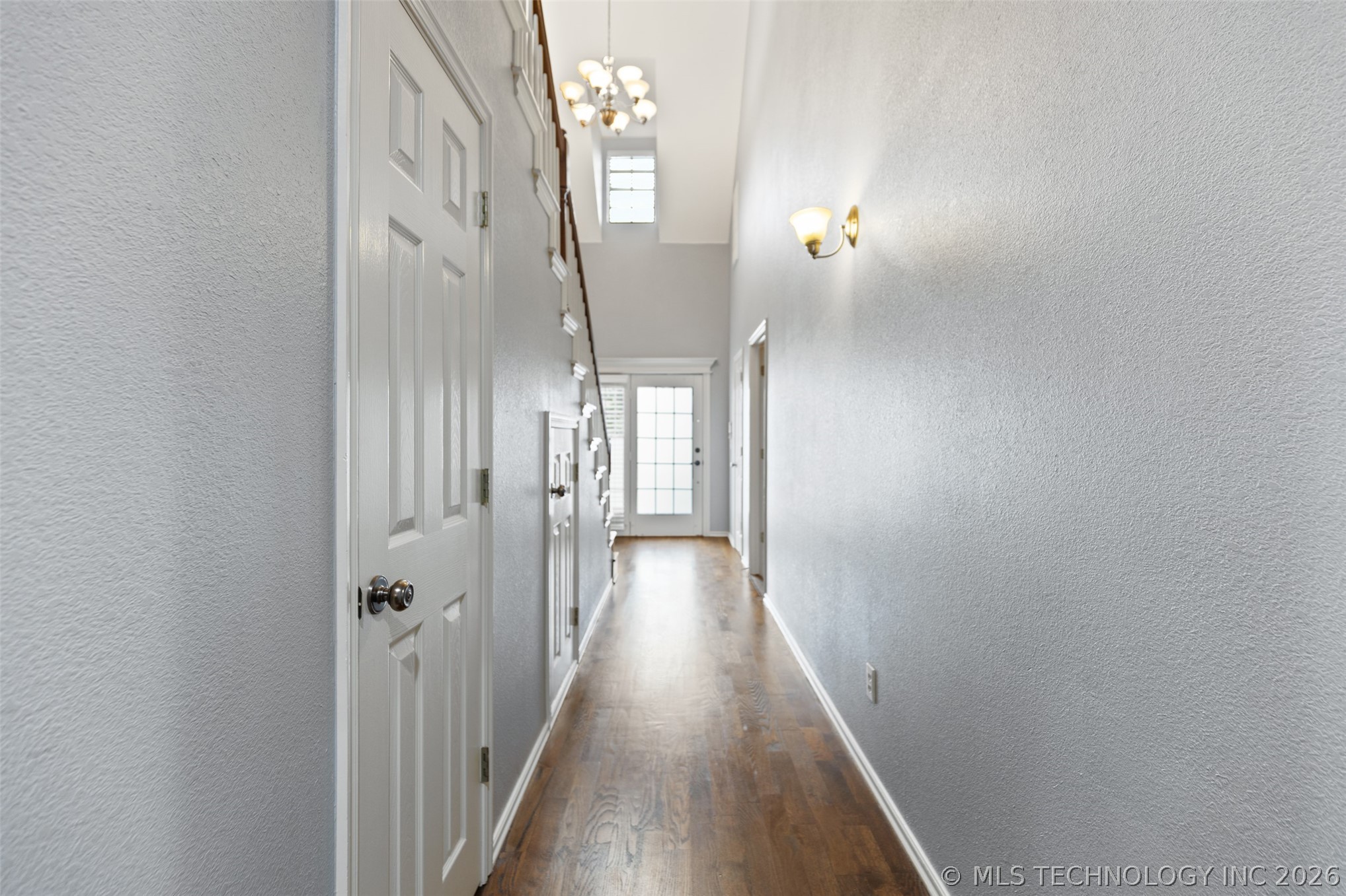 2449 S Tamarack Avenue Property Photo 21