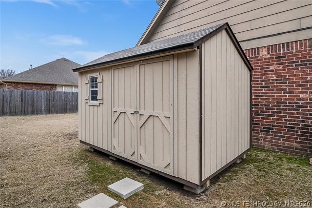2449 S Tamarack Avenue Property Photo 27