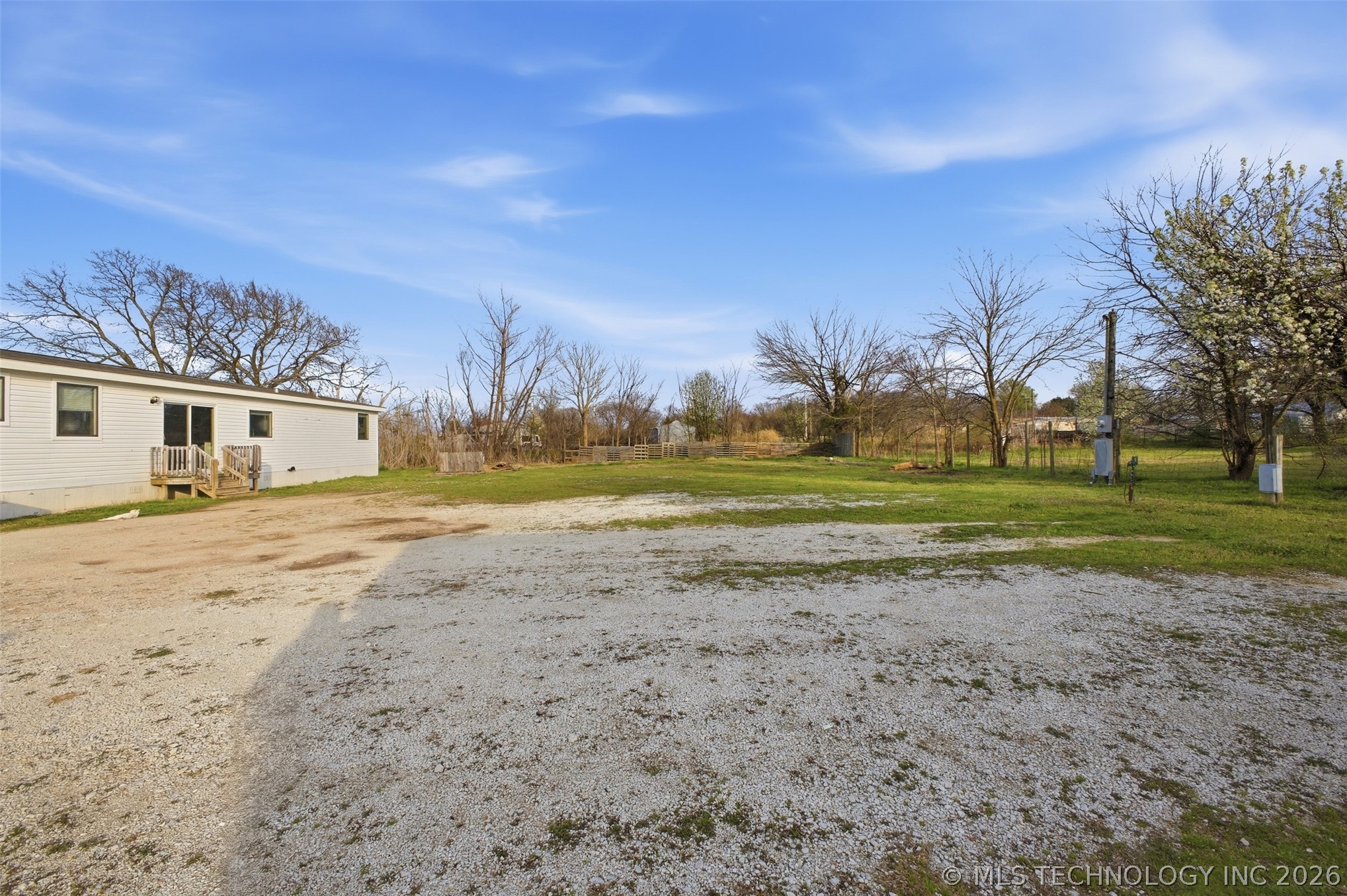 703 E Clyde Property Photo 36