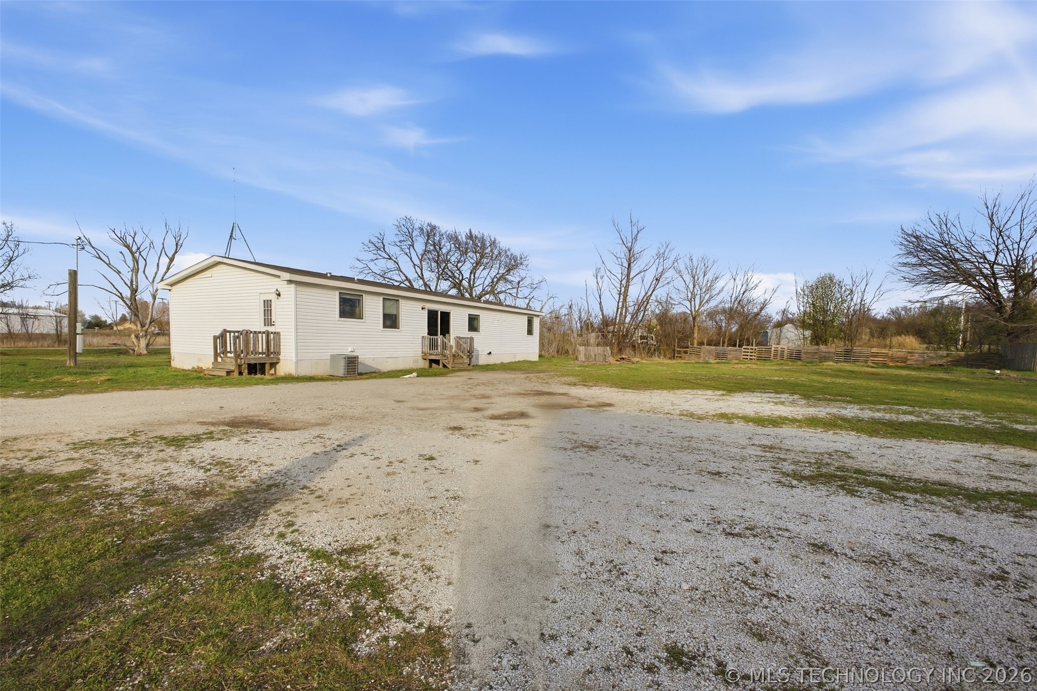 703 E Clyde Property Photo 37