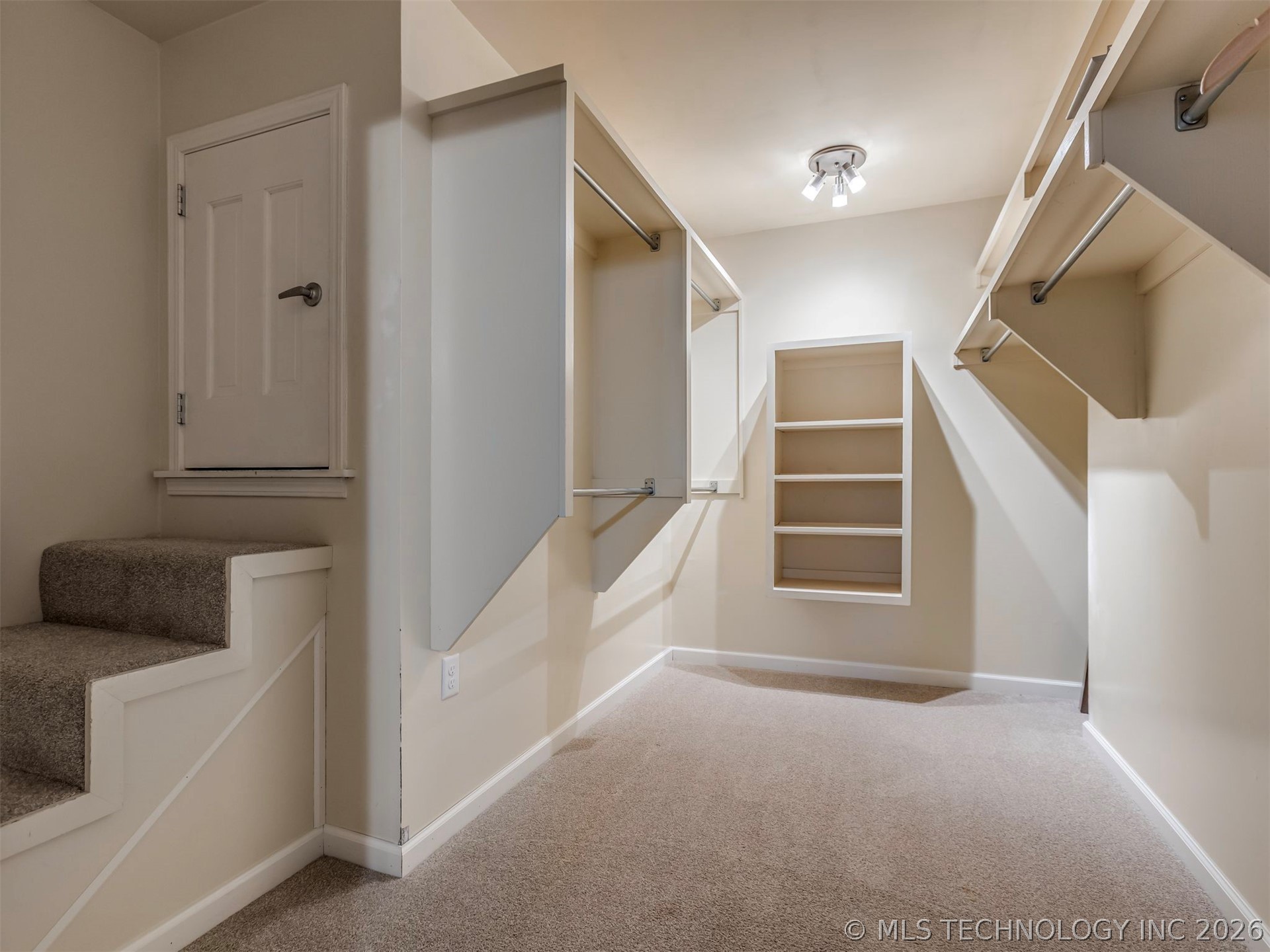 7426 S Gary Place Property Photo 35