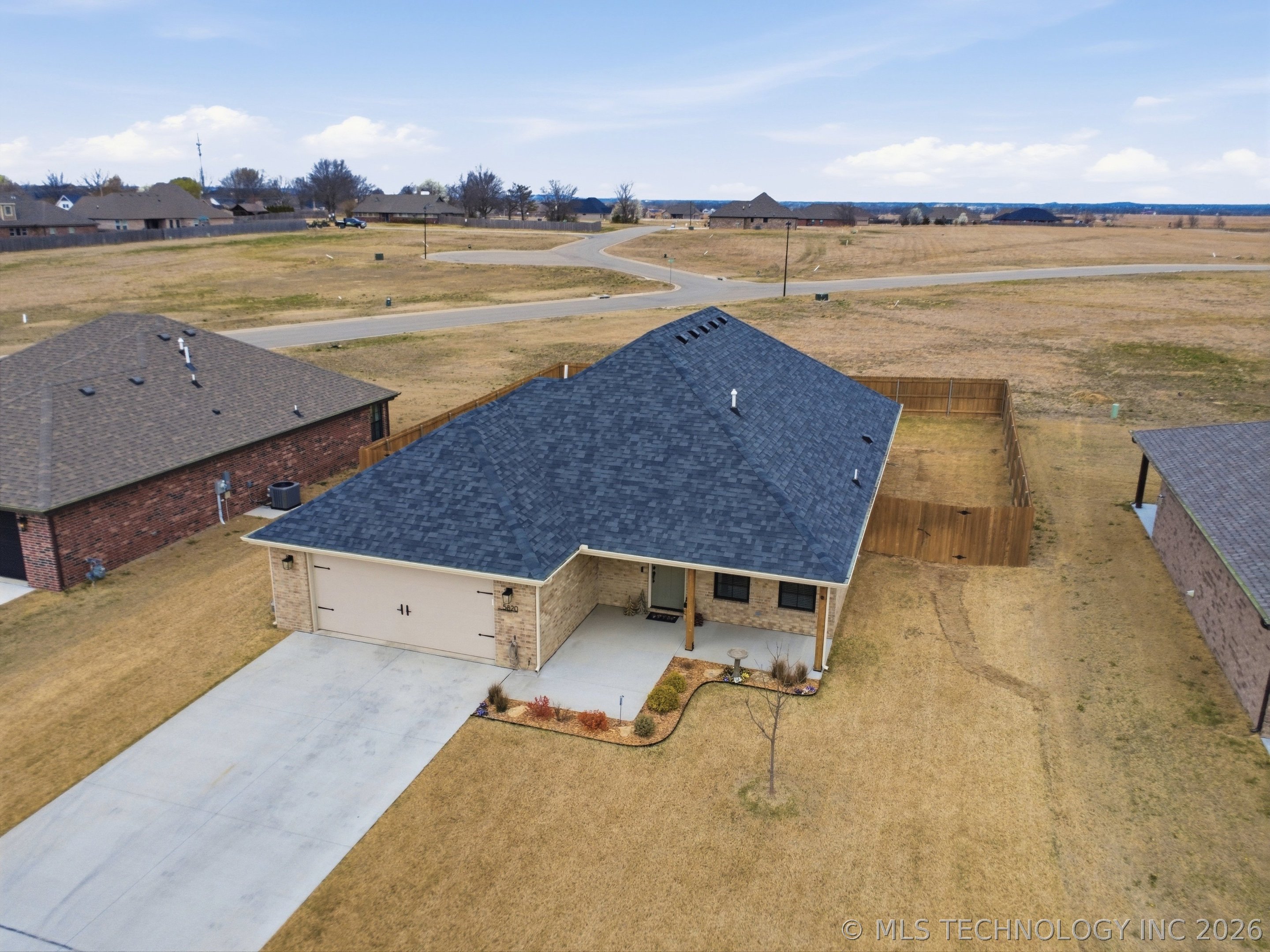 5820 Coldspring Lane Property Photo 3