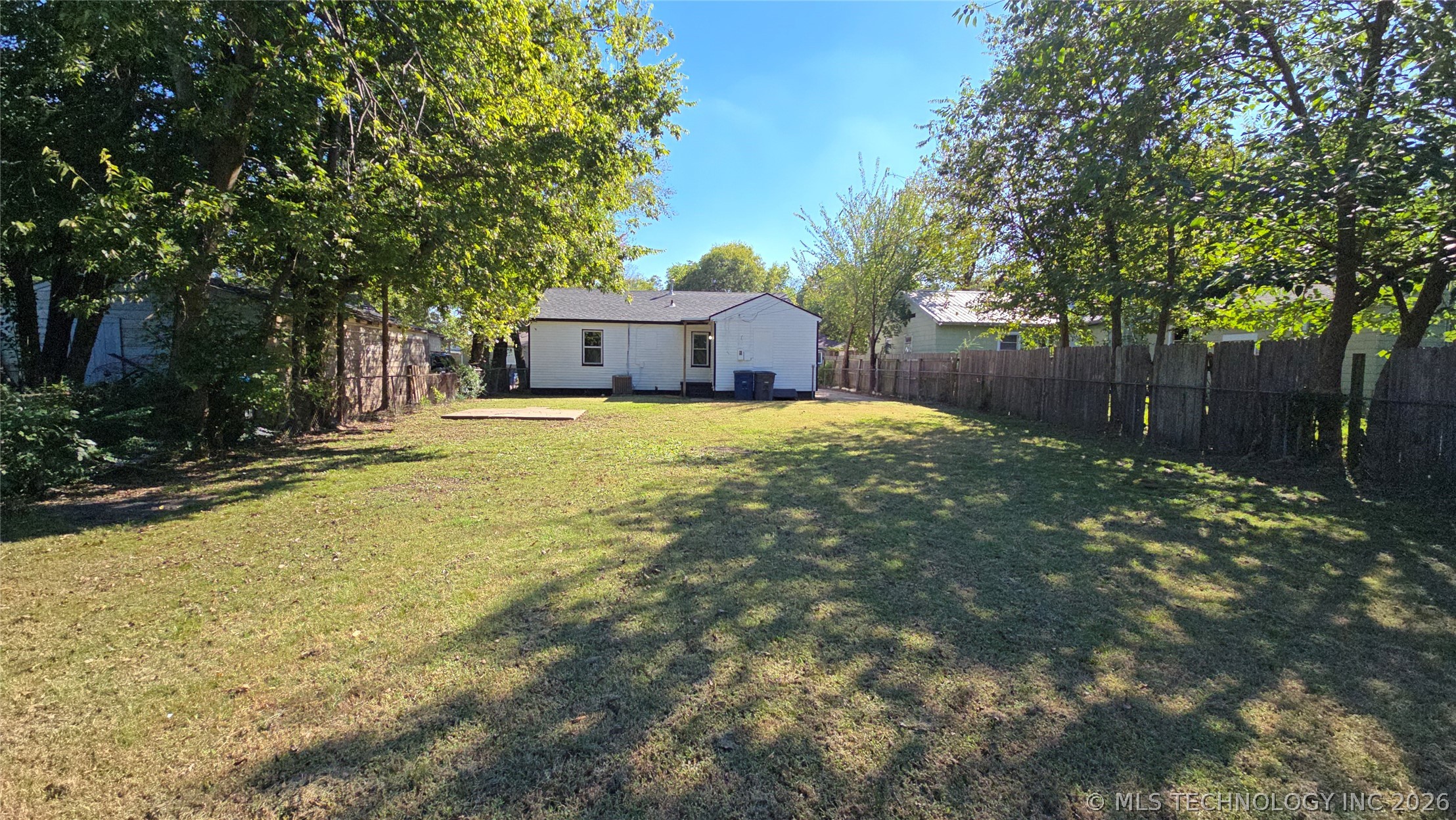 3139 E Woodrow Street Property Photo 19