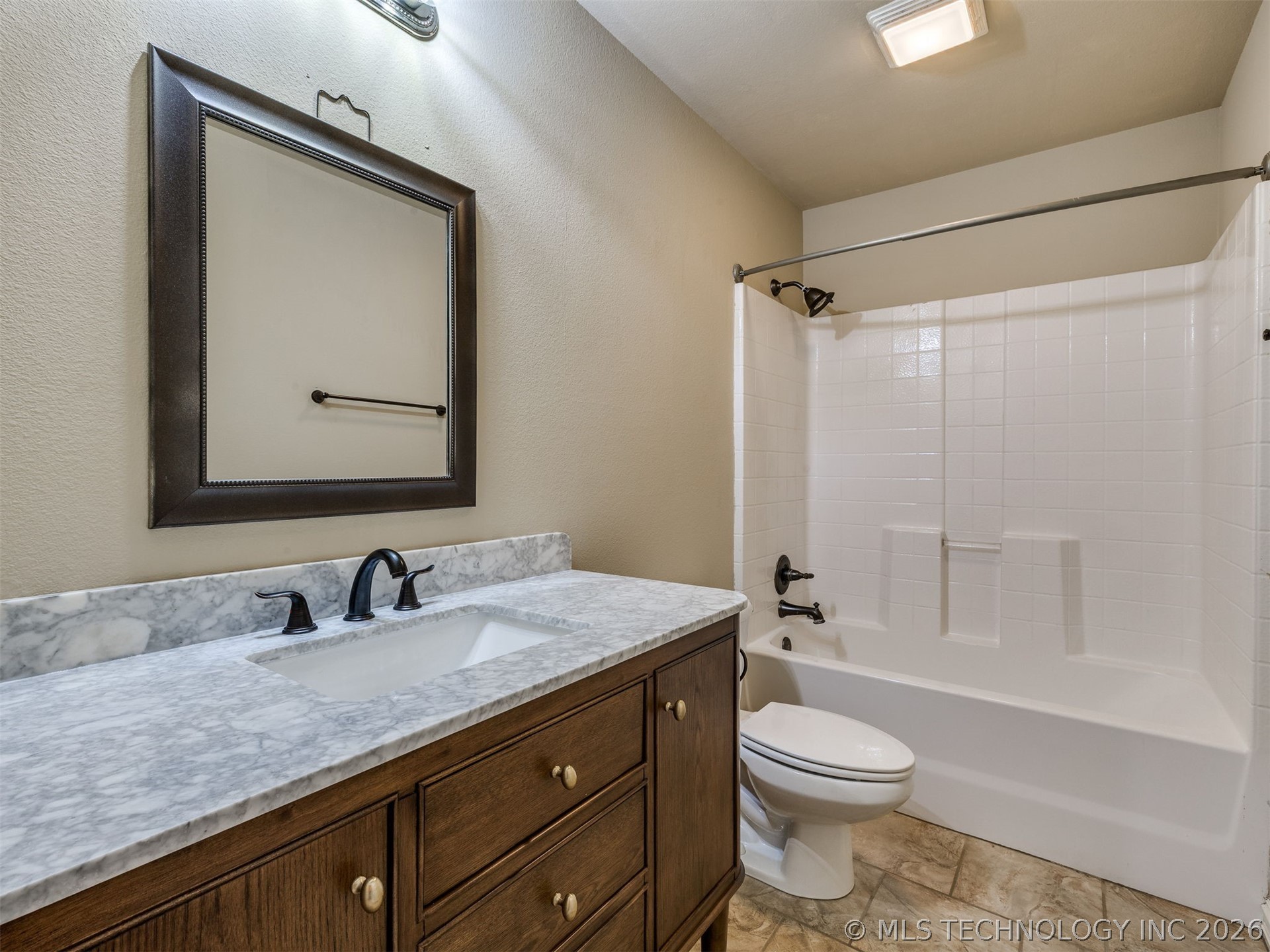 2707 E 138th Street S Property Photo 78