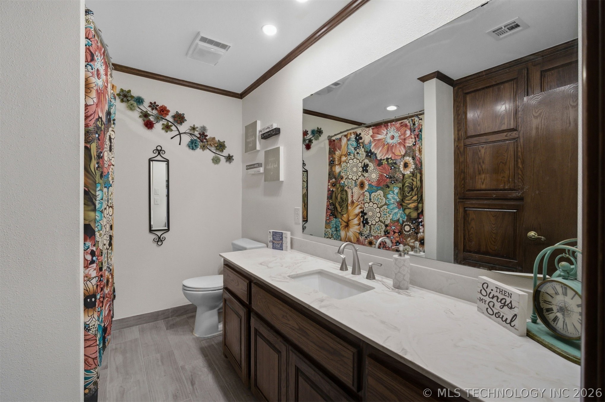 2803 Haskell Boulevard Property Photo 15