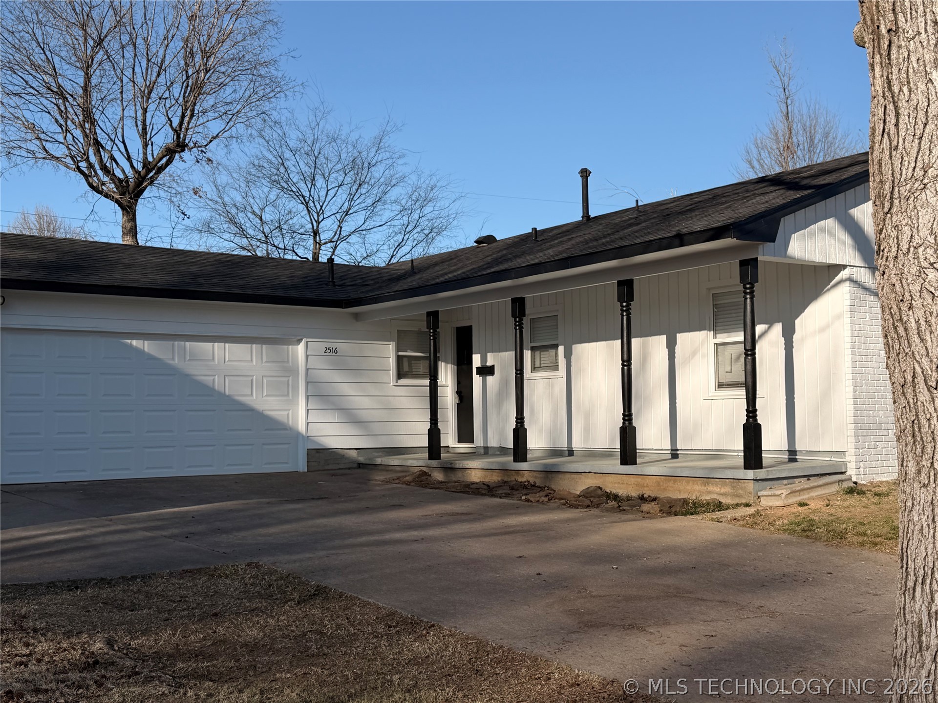 2516 Dakota Avenue Property Photo 1