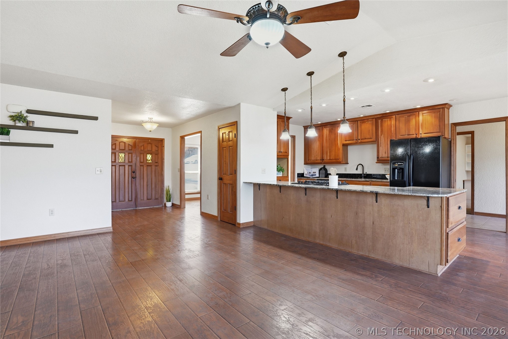 1607 Kingsway Street Property Photo 5