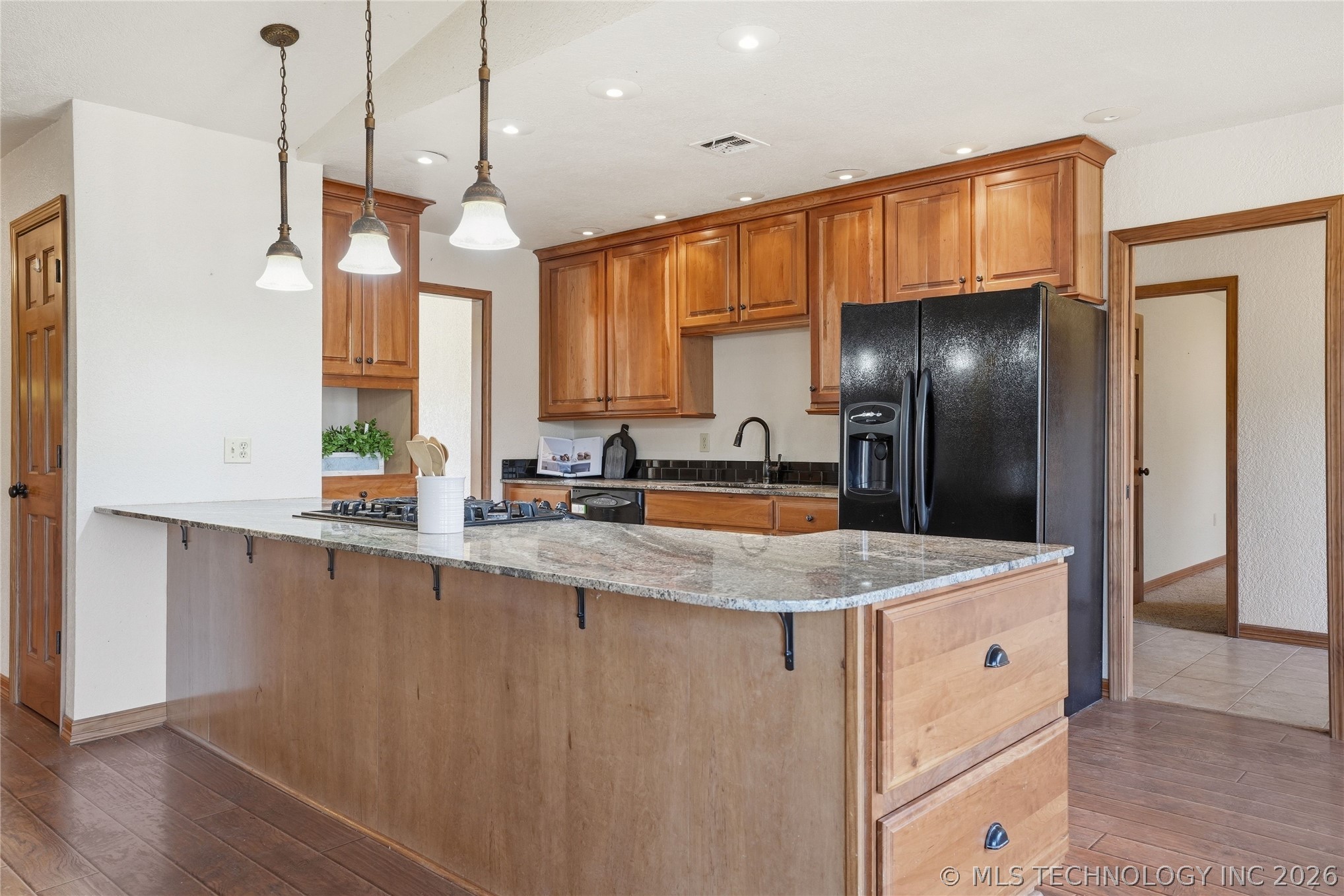 1607 Kingsway Street Property Photo 7