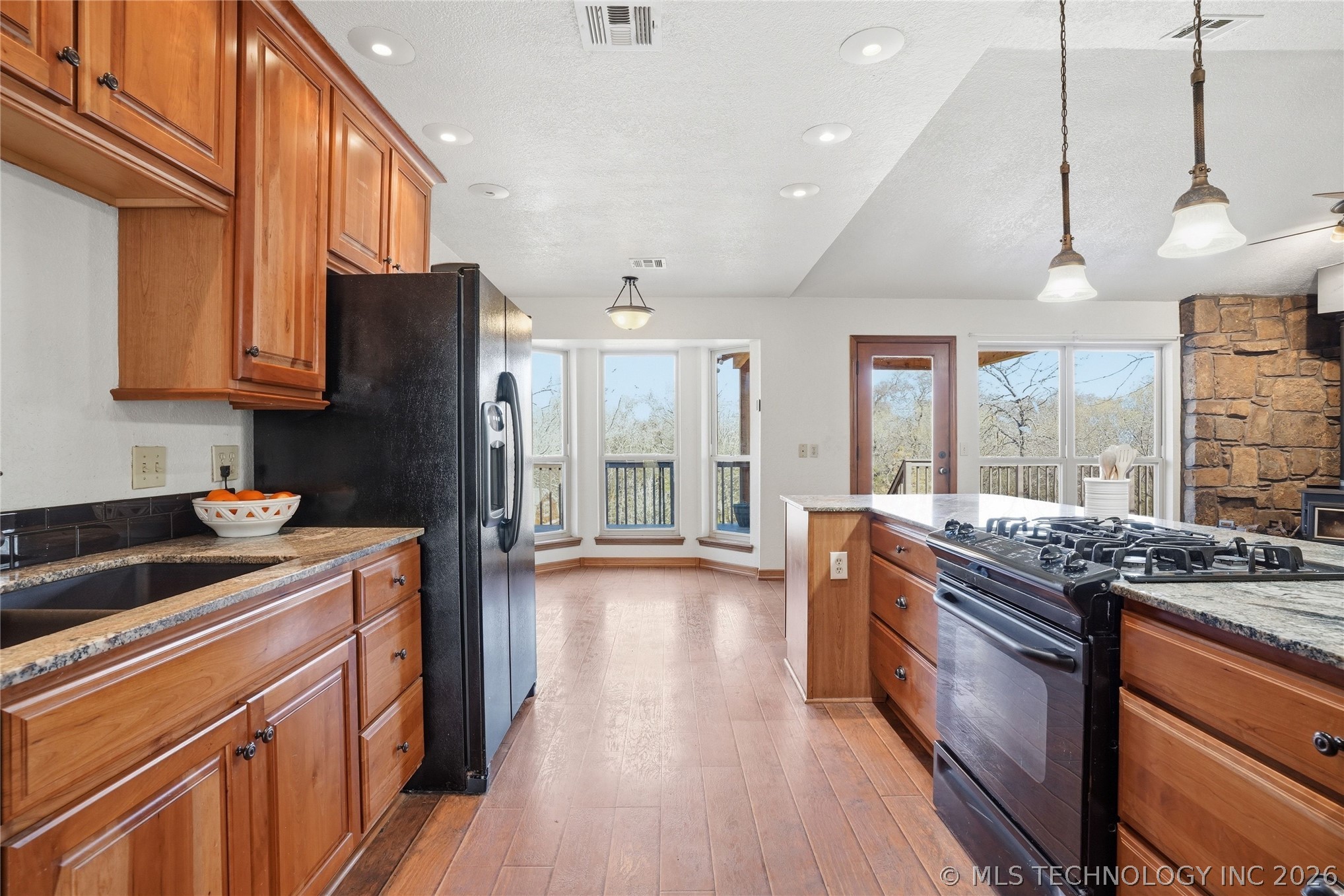 1607 Kingsway Street Property Photo 12