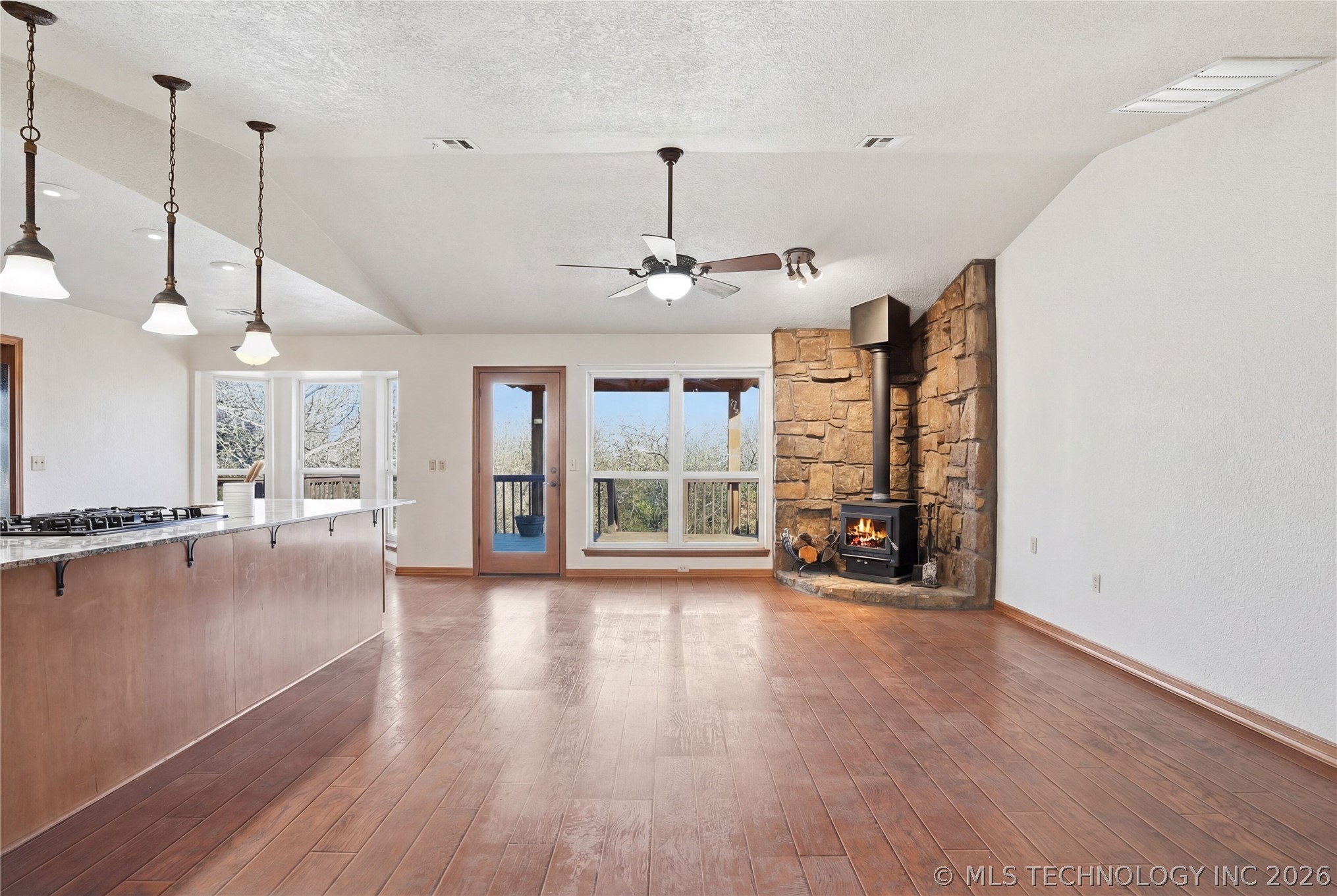 1607 Kingsway Street Property Photo 15