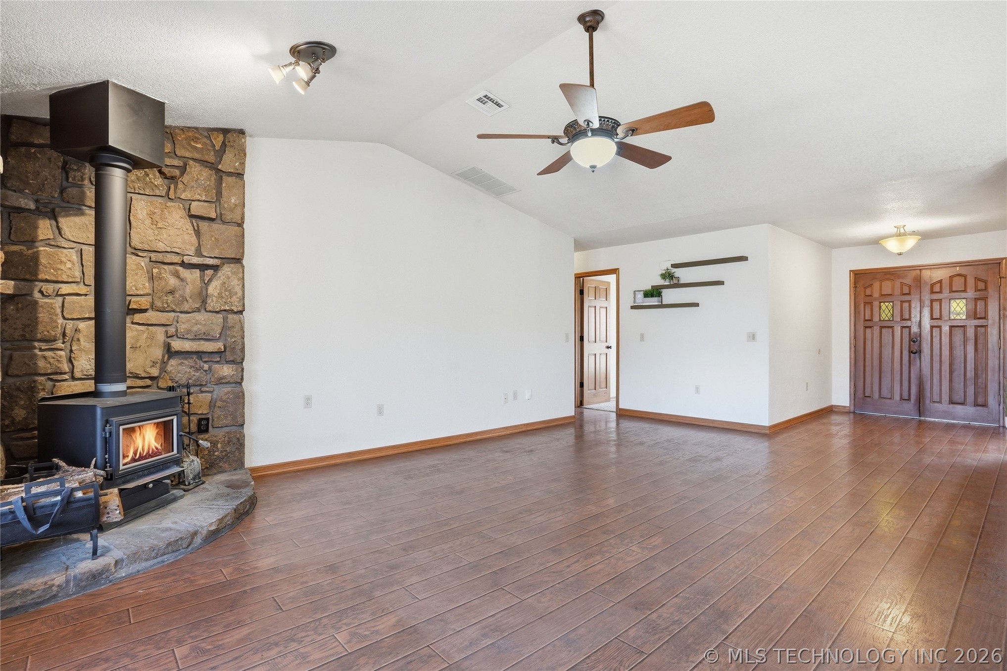 1607 Kingsway Street Property Photo 17